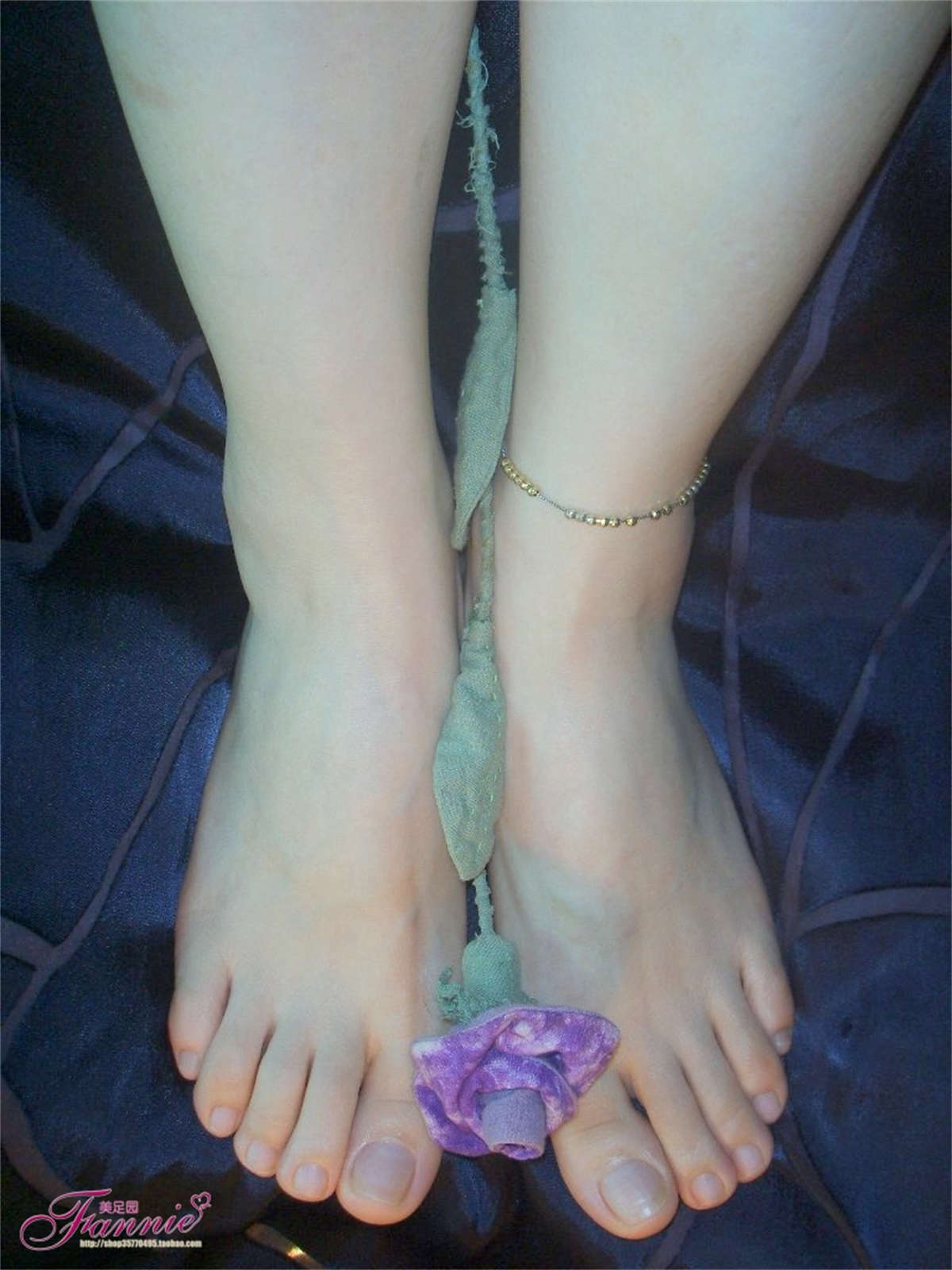 Fannie芬妮美足园NO.257 勿忘我-日更街拍