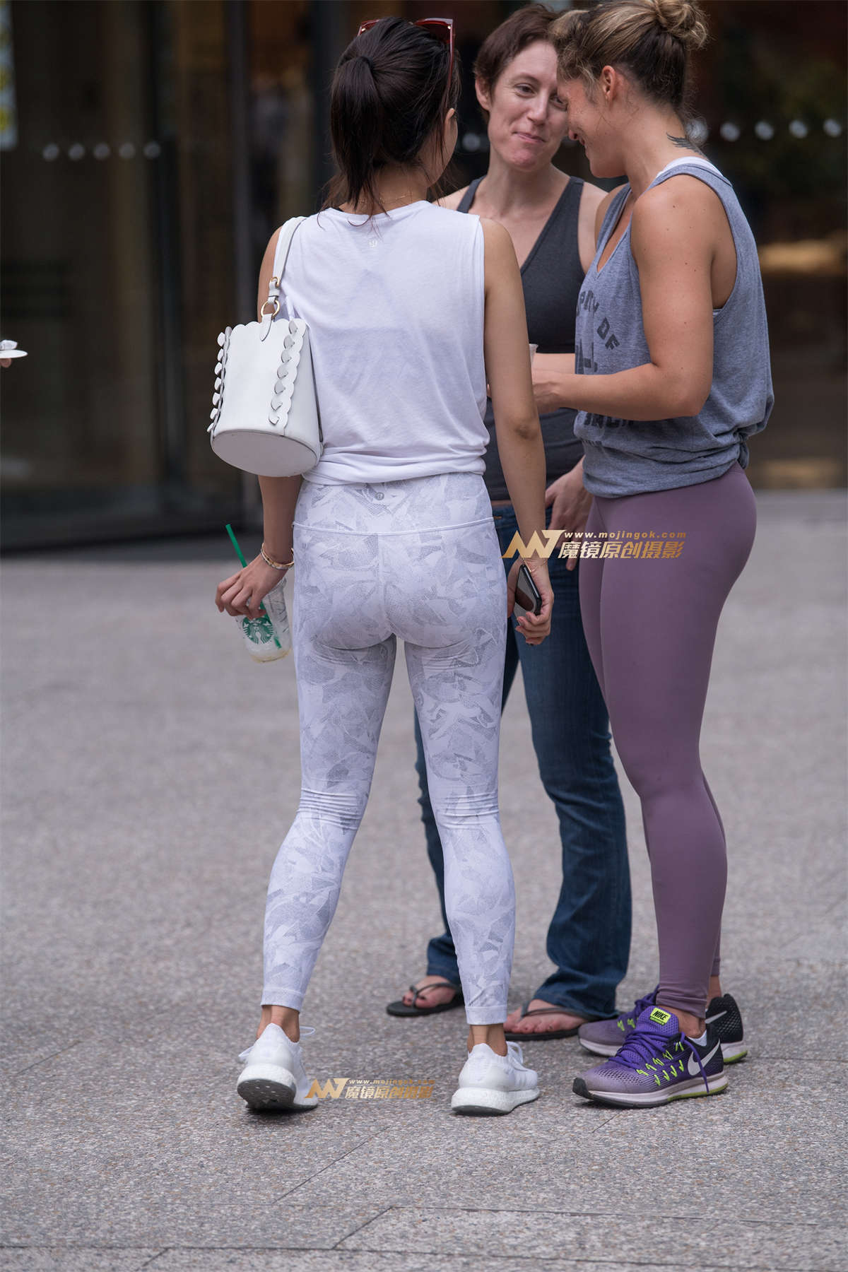 图片[2]-【一只傻麋鹿赛帖】躲雨-日更街拍