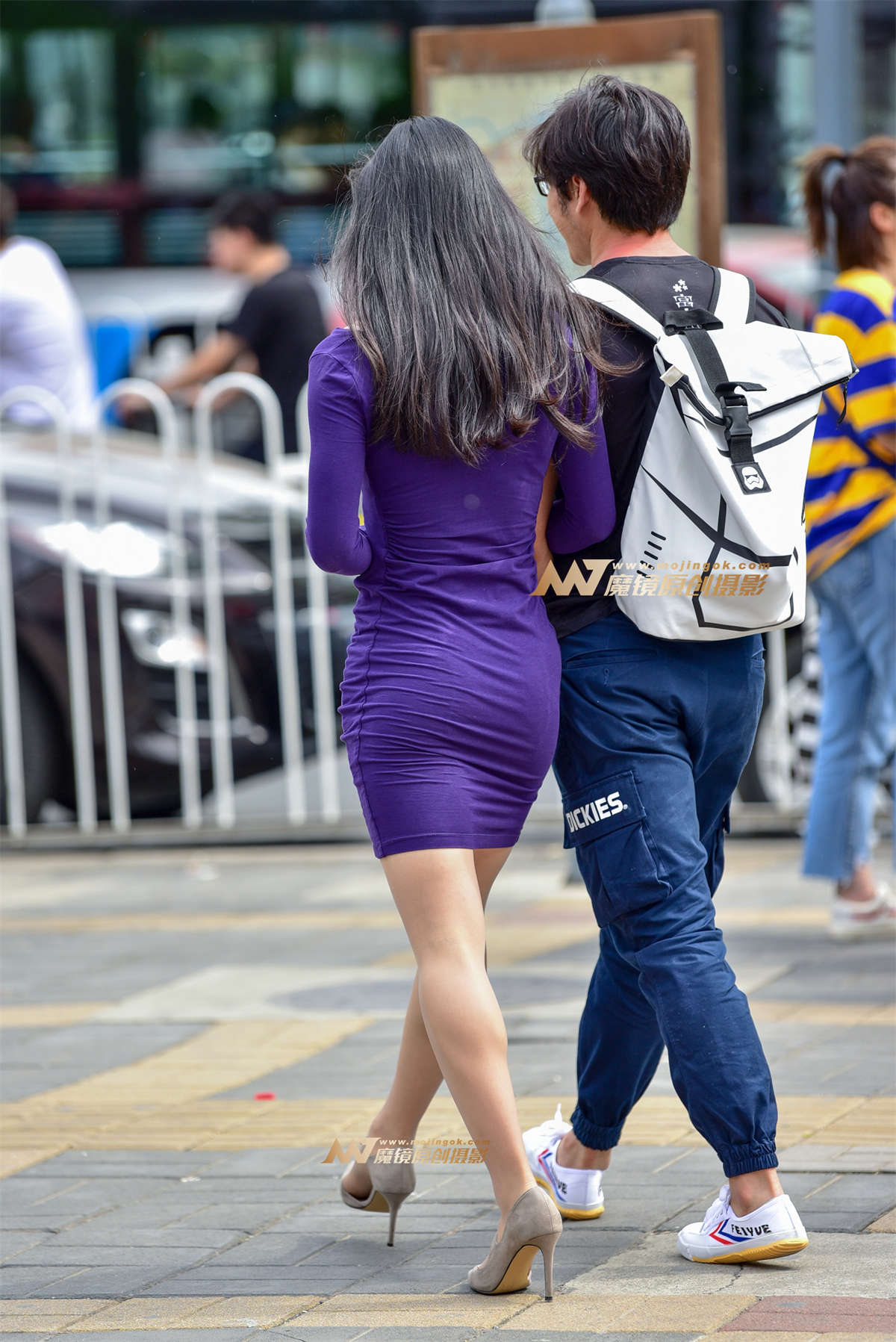 图片[2]-墨镜 裹臀 高跟-日更街拍