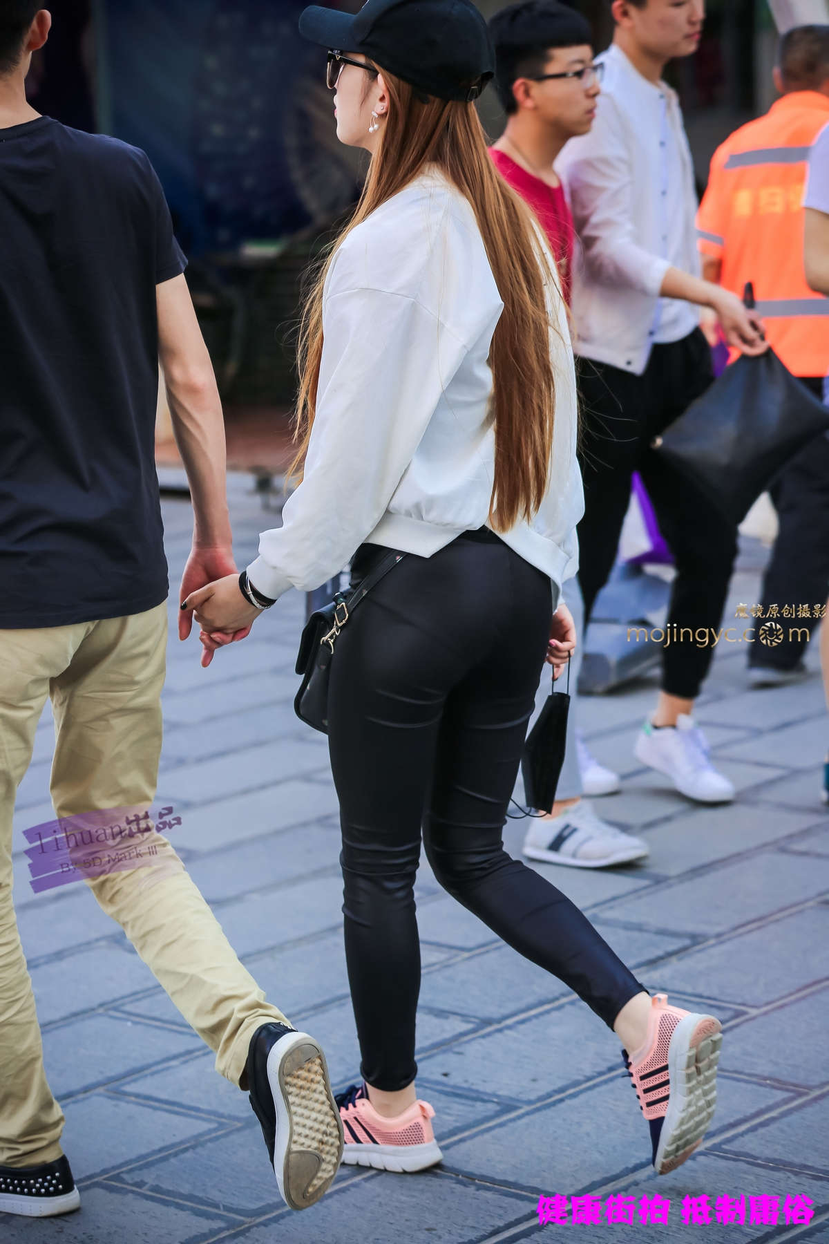 李欢原创-皮裤，丰腴（16P）-日更街拍