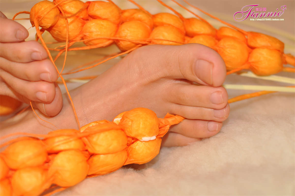 图片[2]-Fannie芬妮美足园NO.593 玉趾如蚕向花语（3）-日更街拍