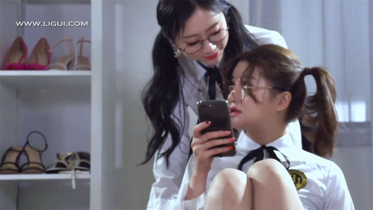 Ligui丽柜视频 2020.04.11 双生花之一网情深 然然&文芮-日更街拍