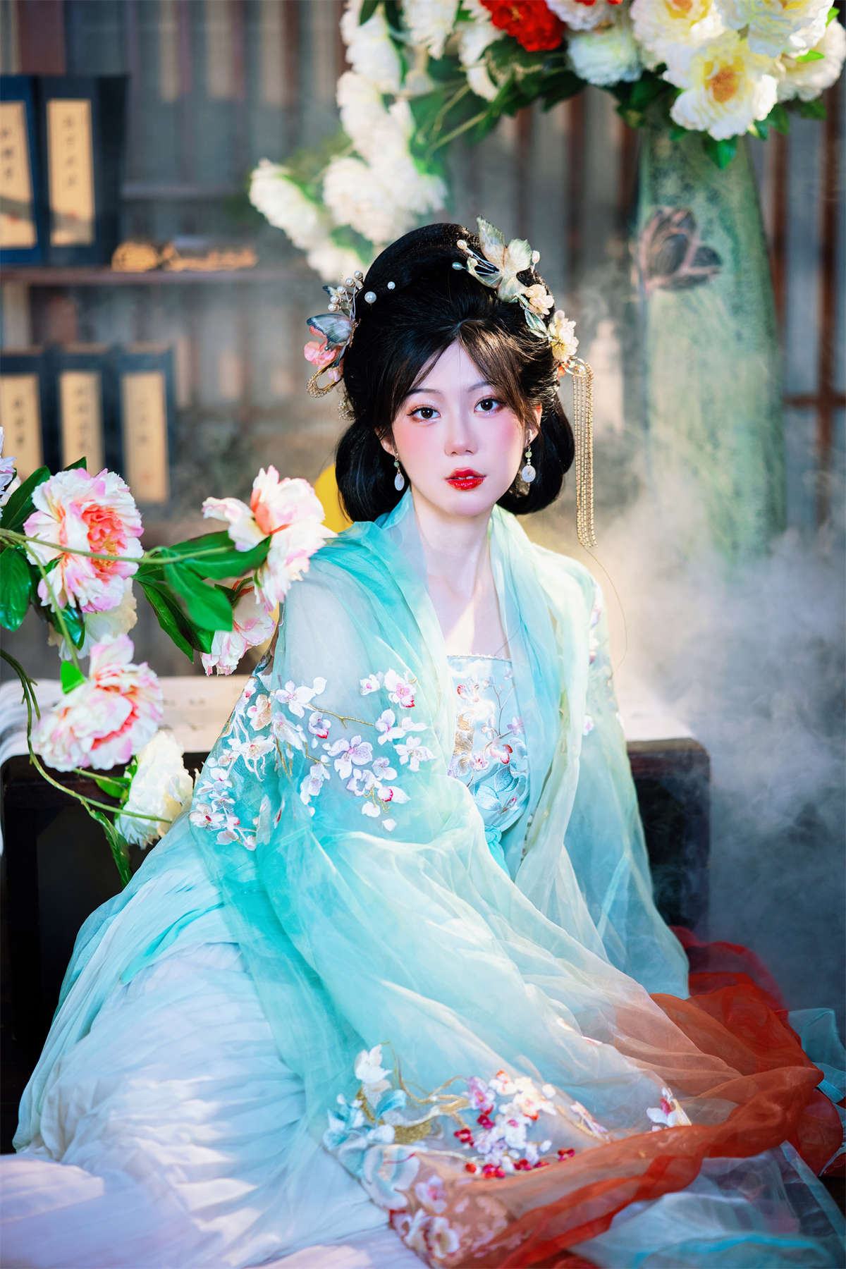 YITUYU艺图语 2023.05.24 紫衣绿萝思君归 江寄鱼-日更街拍