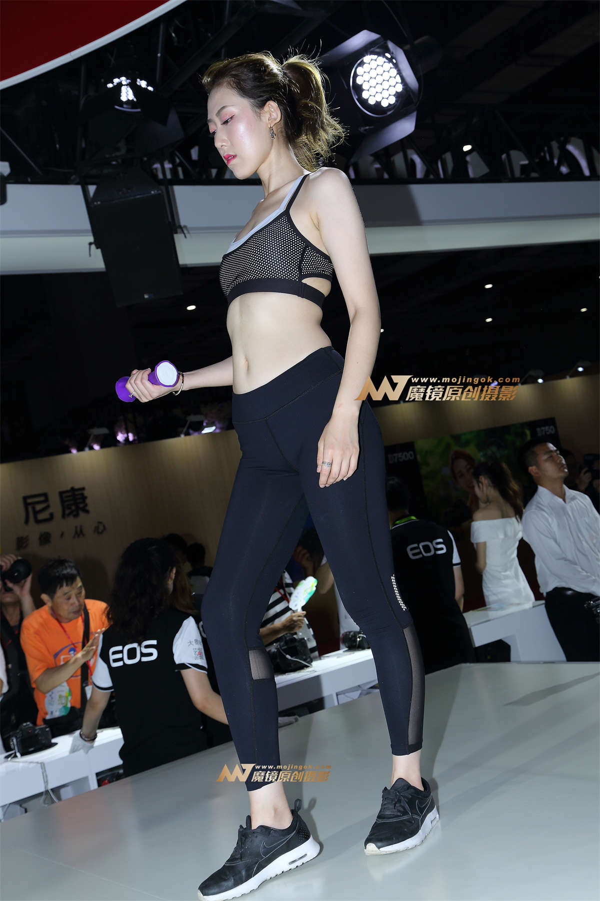 【番茄酱赛帖】运动美女在凹造型-日更街拍