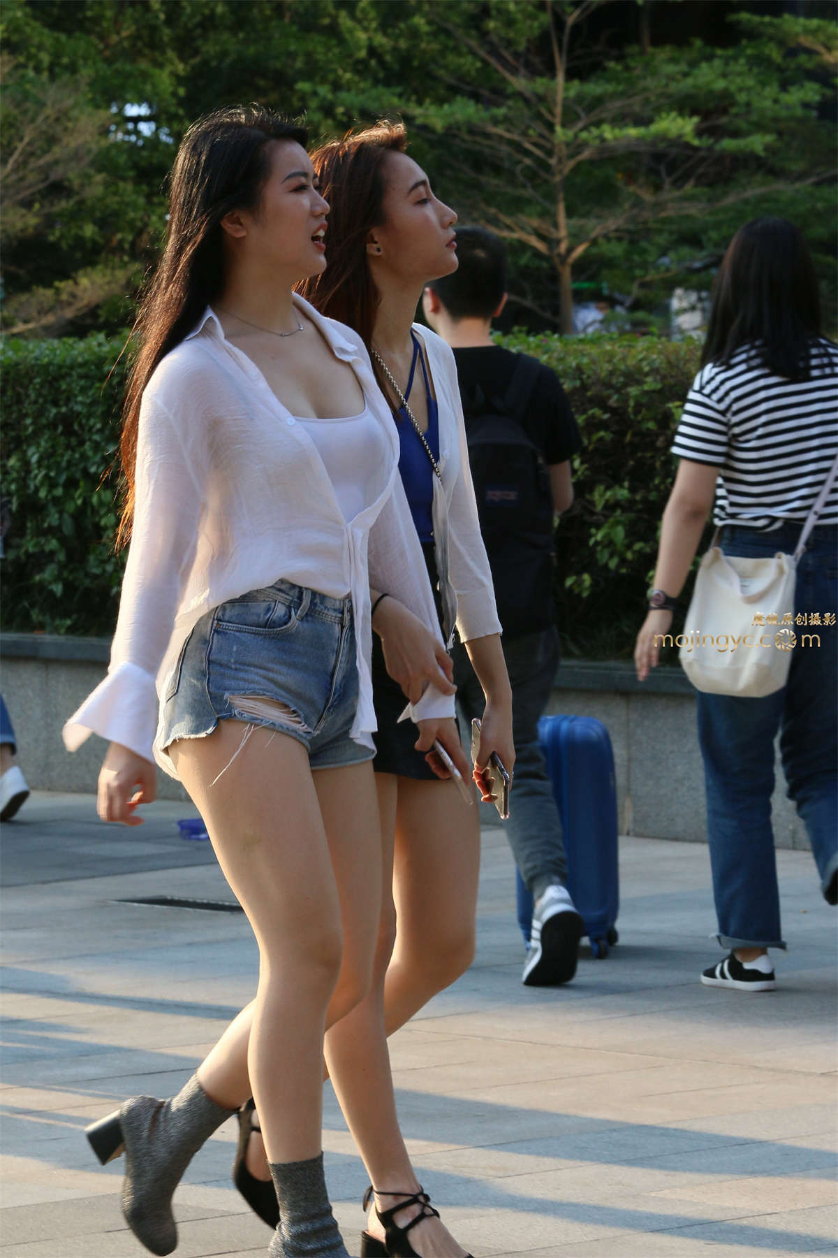 牛仔热裤MM-日更街拍