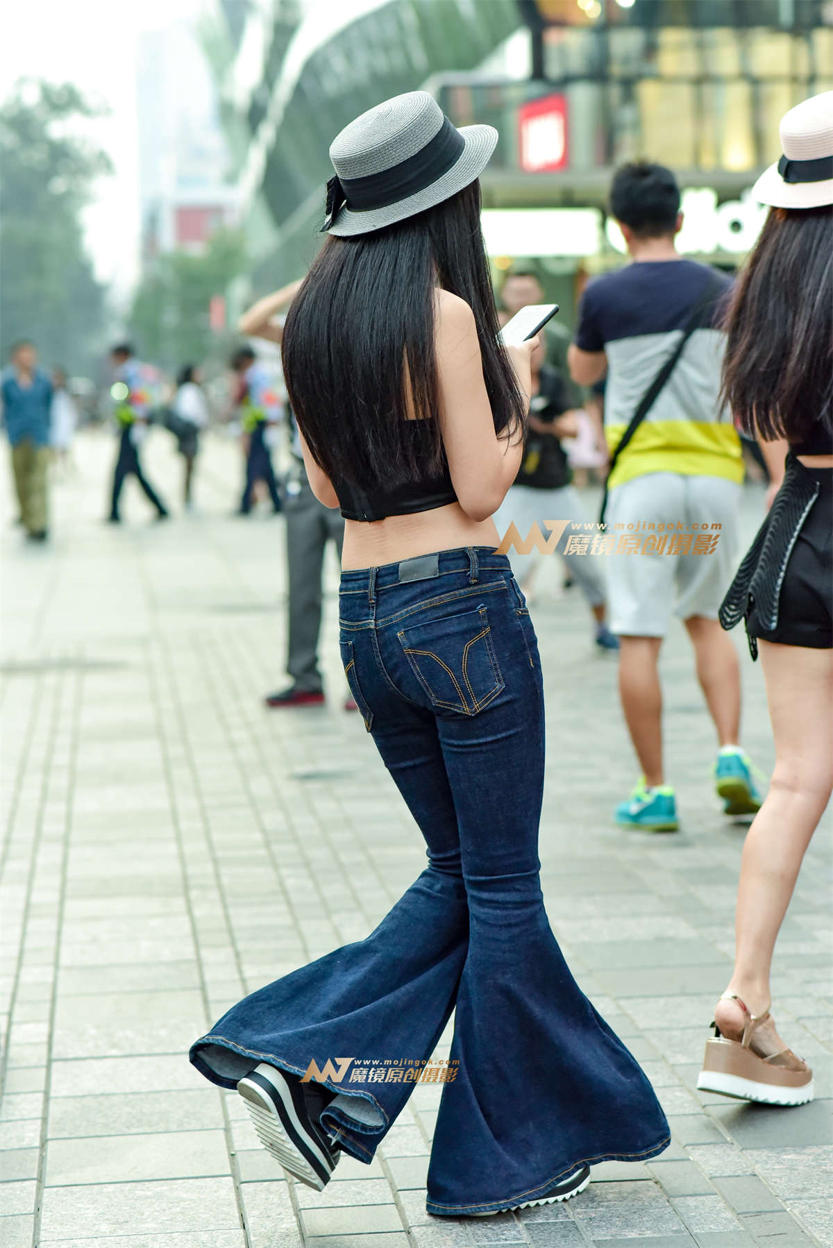 图片[2]-时尚性感姐妹花-日更街拍