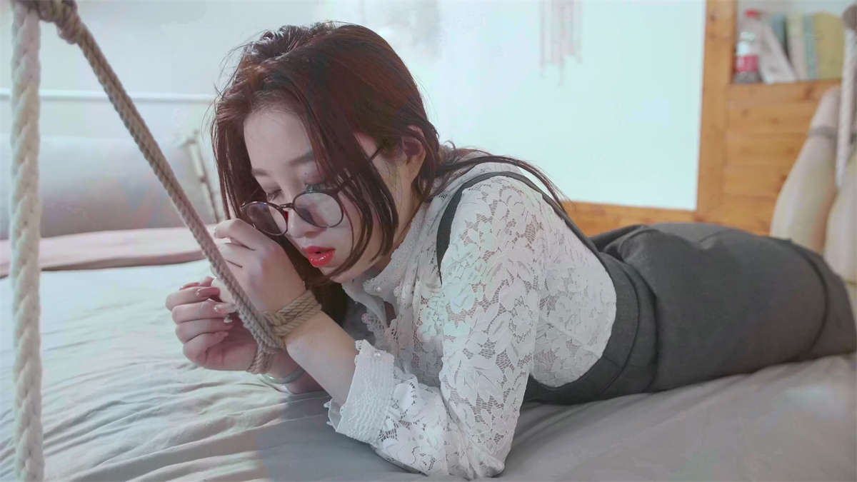 Ligui丽柜视频 2021.01.28 浪漫满屋 静瑶-日更街拍