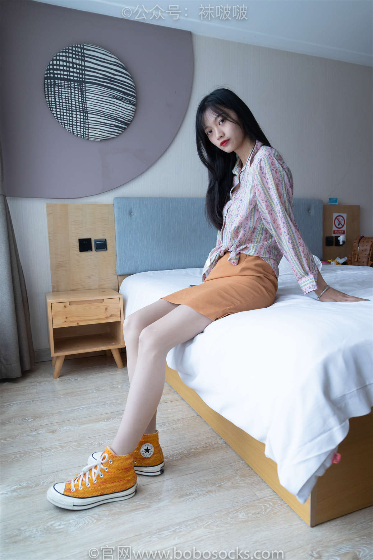 图片[2]-袜啵啵 No.008 涵涵-帆布鞋、白色短棉袜、肉丝常规加长版-日更街拍
