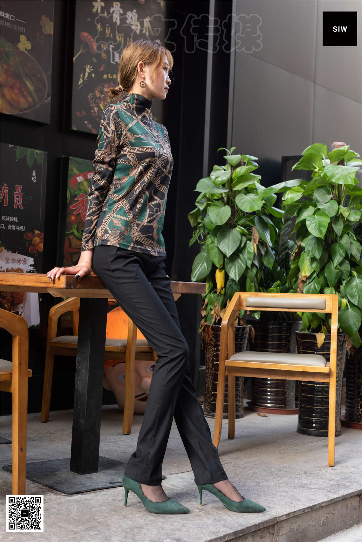 图片[2]-SIW斯文传媒 VOL.063 餐馆门前-新芳-日更街拍