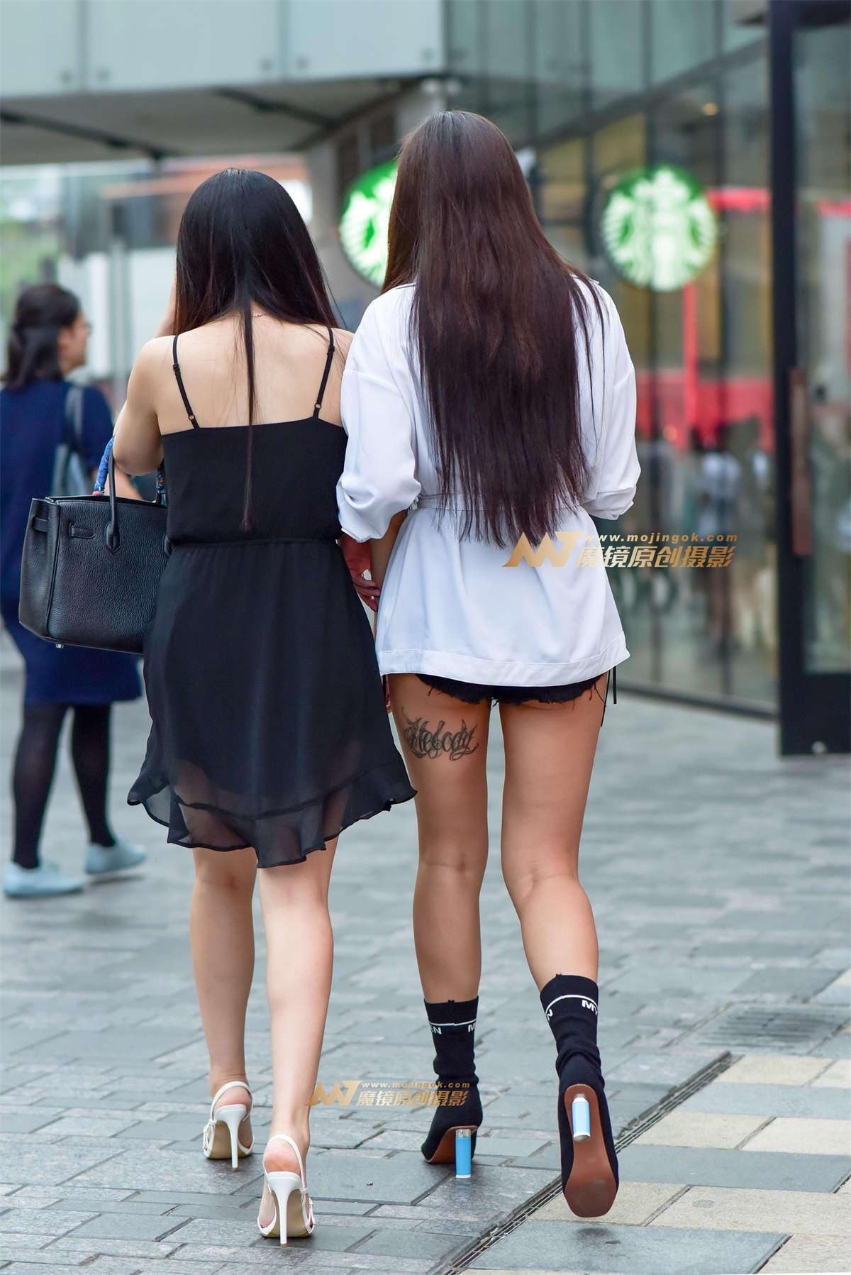 图片[2]-隐隐约约的性感-日更街拍