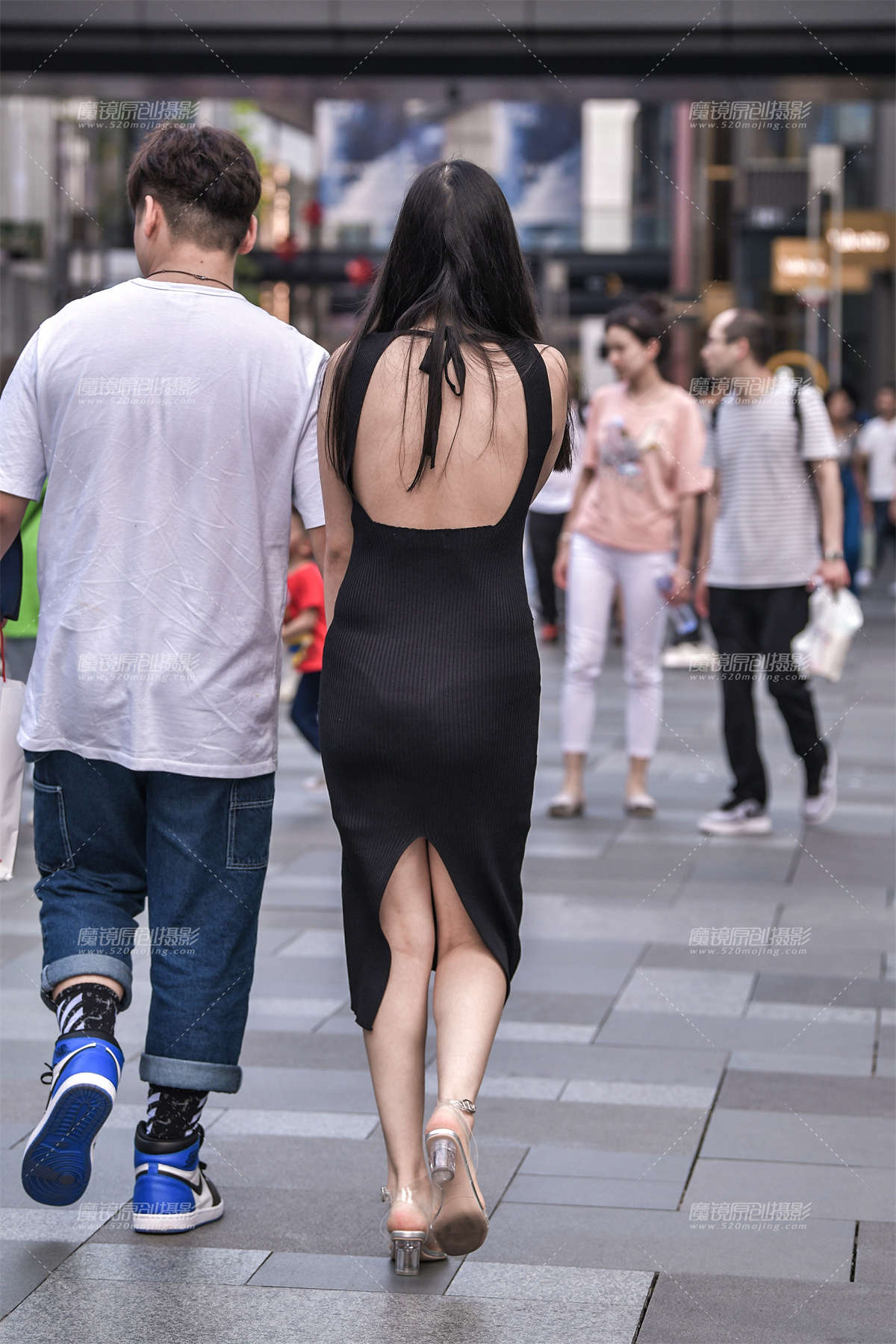 图片[2]-【视觉冲击赛贴】真懂风情的女友-日更街拍