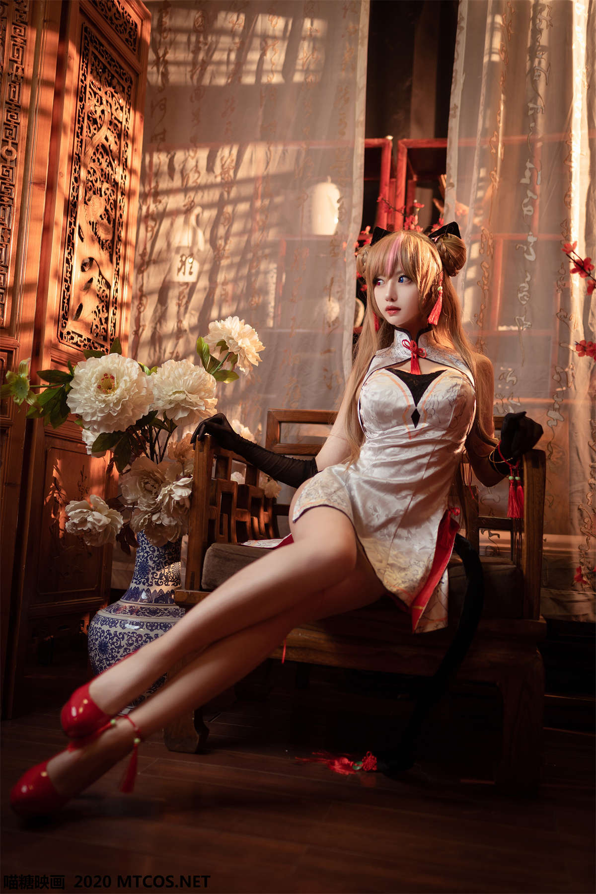 喵糖映画 HML.011 蜂糖花旗袍-日更街拍