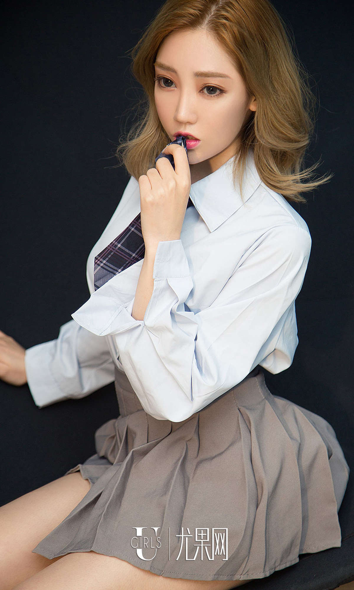 图片[2]-Ugirls爱尤物 NO.1266 萌汉药baby 调皮的曲线-日更街拍