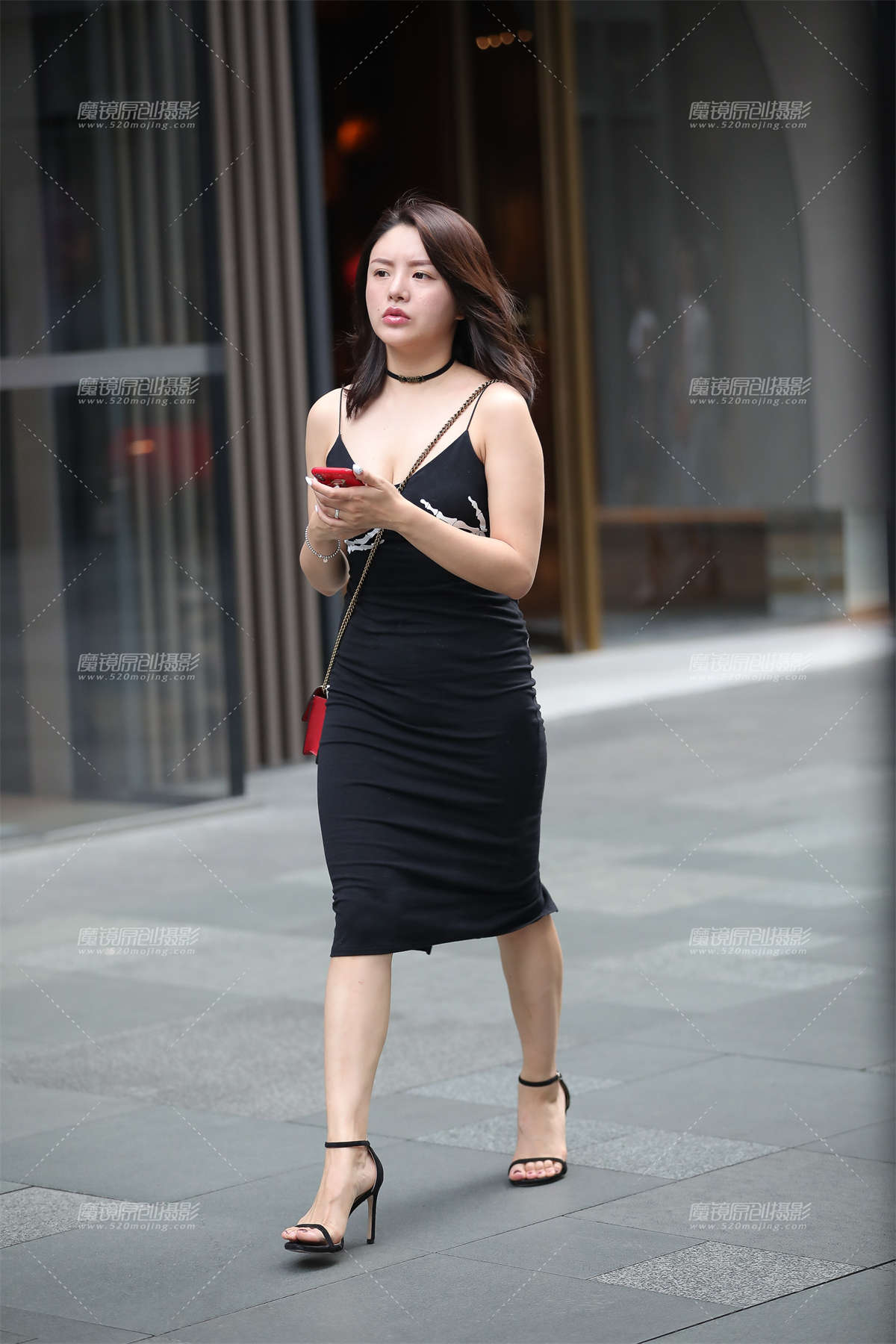 这裙子是在暗示什么吗-日更街拍