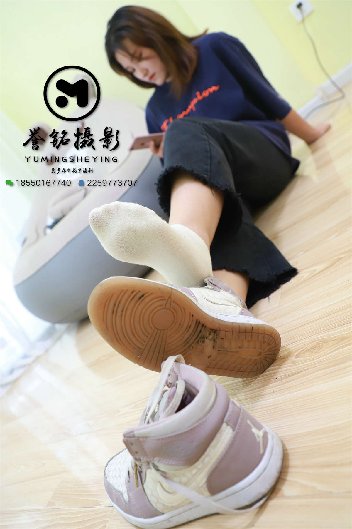 誉铭传媒 2019-第5期挠脚作品-日更街拍