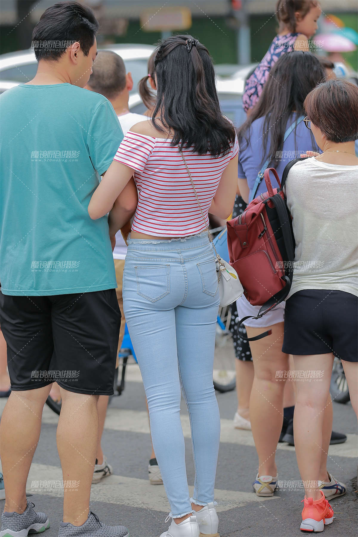 图片[2]-逛街的小情侣-日更街拍