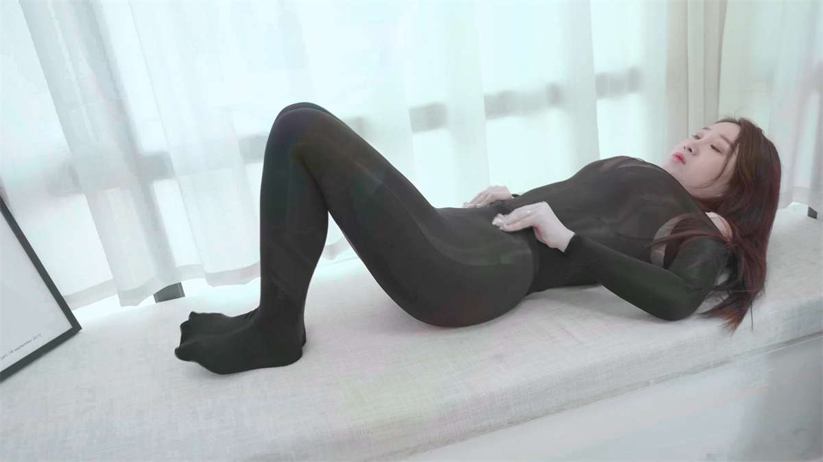 Ligui丽柜视频 2021.02.16 巨型黑丝 静瑶-日更街拍