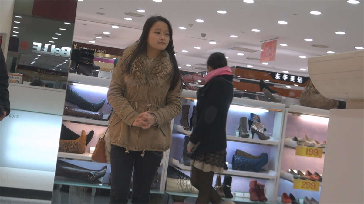 图片[2]-再来一组给力的超薄黑丝穿脱-日更街拍