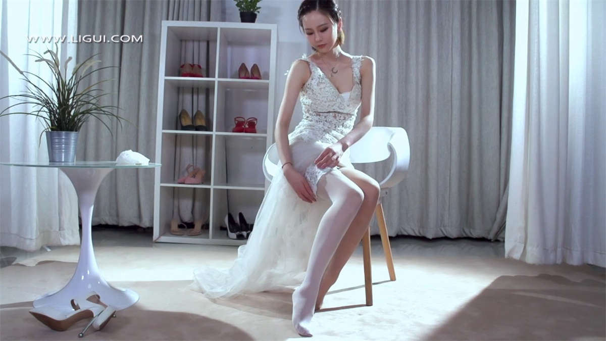 Ligui丽柜视频 2020.06.04 紧缚丽莲 洋洋-日更街拍