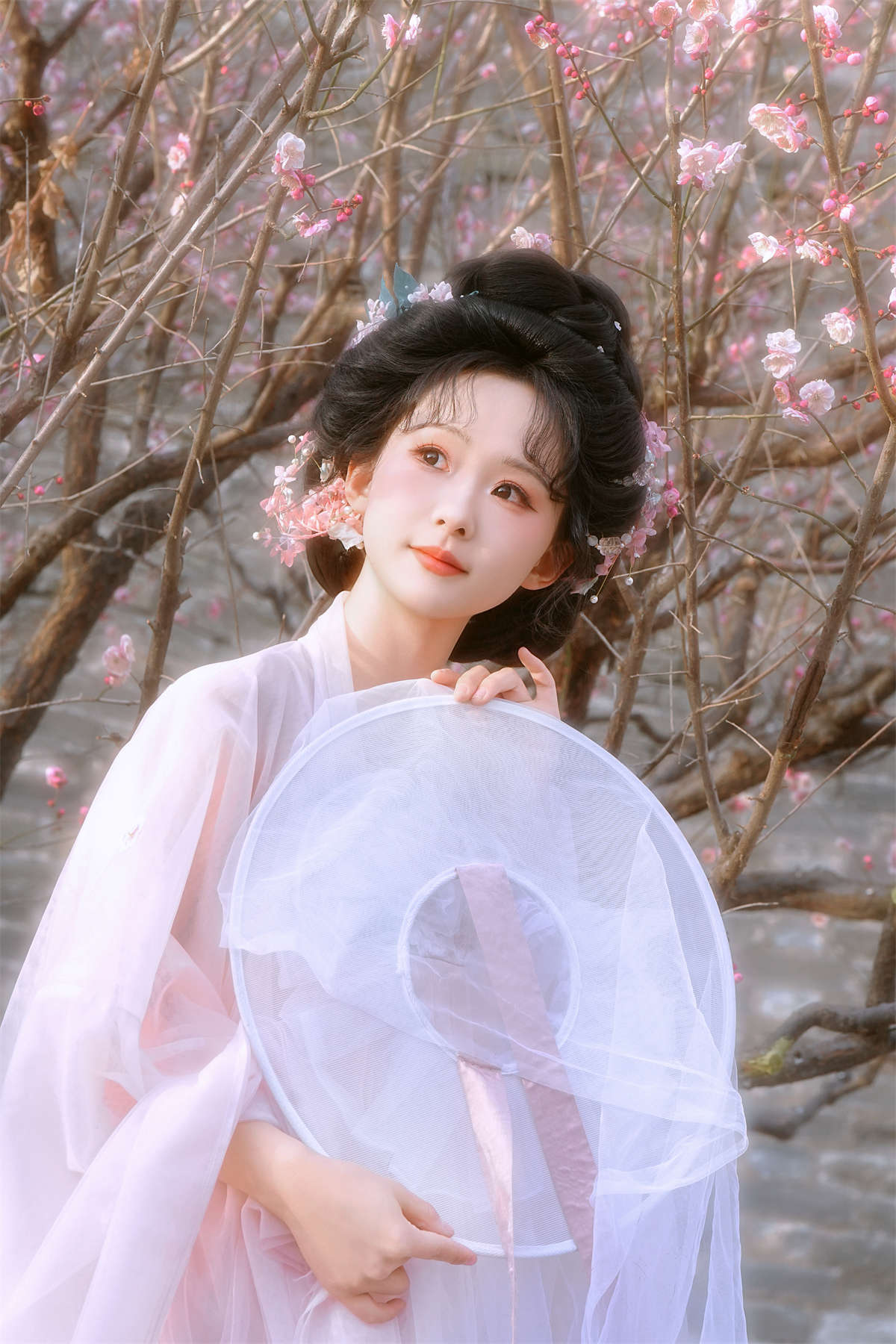 图片[2]-YITUYU艺图语 2025.03.25 春有约，花不误 锐锐才不是菜狗-日更街拍