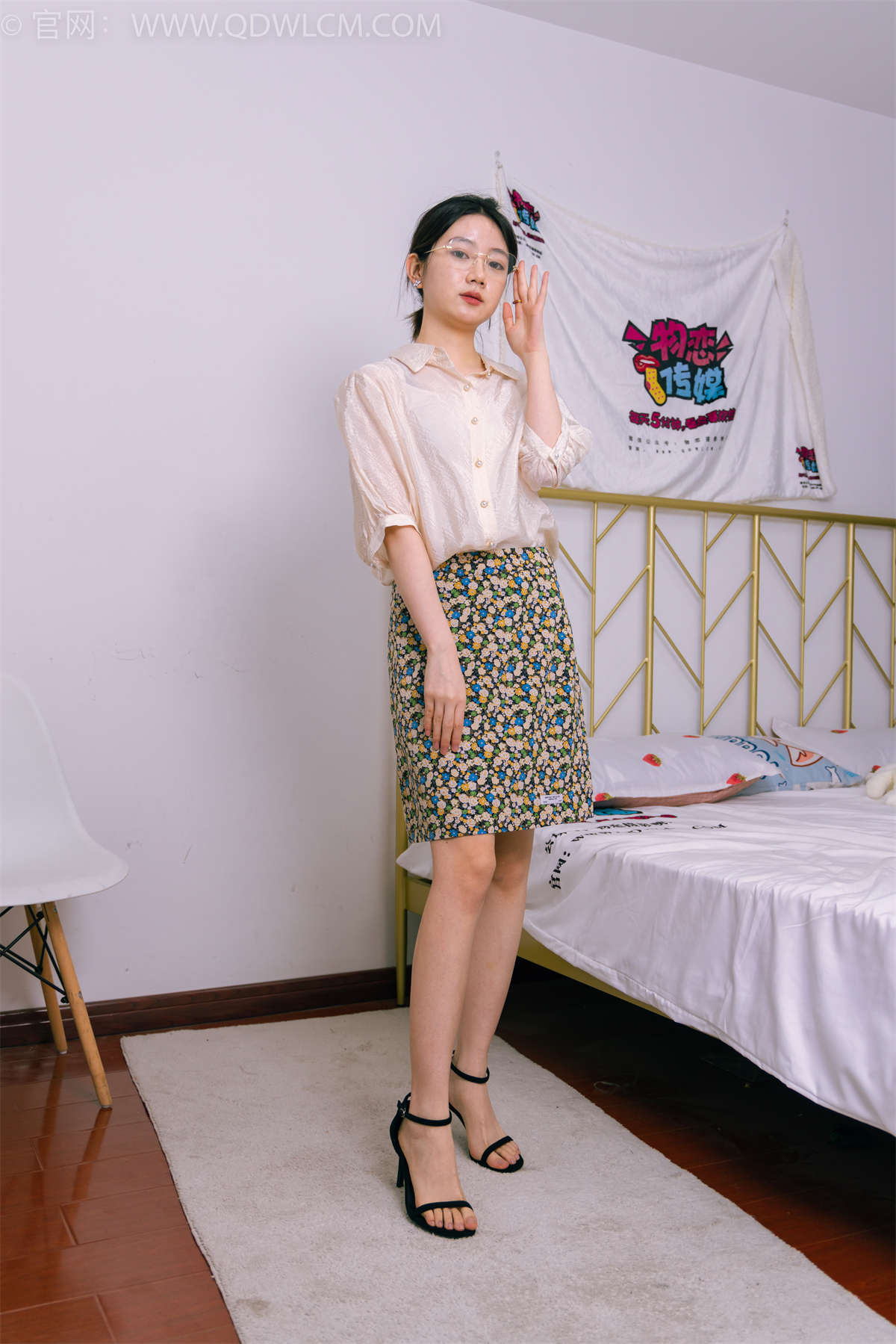 物恋传媒 NO.1587 欢欢-丝滑拿铁-日更街拍