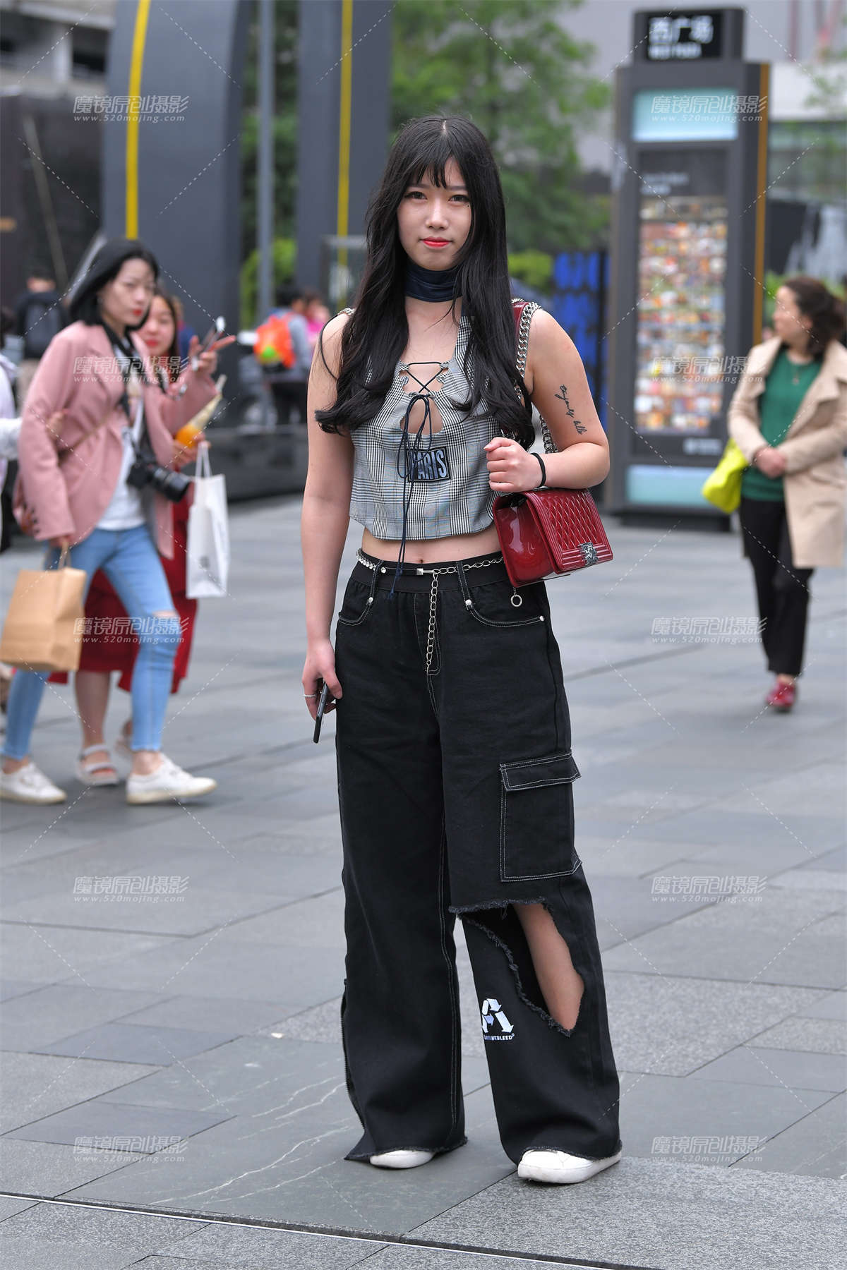 性感潮流美眉-日更街拍