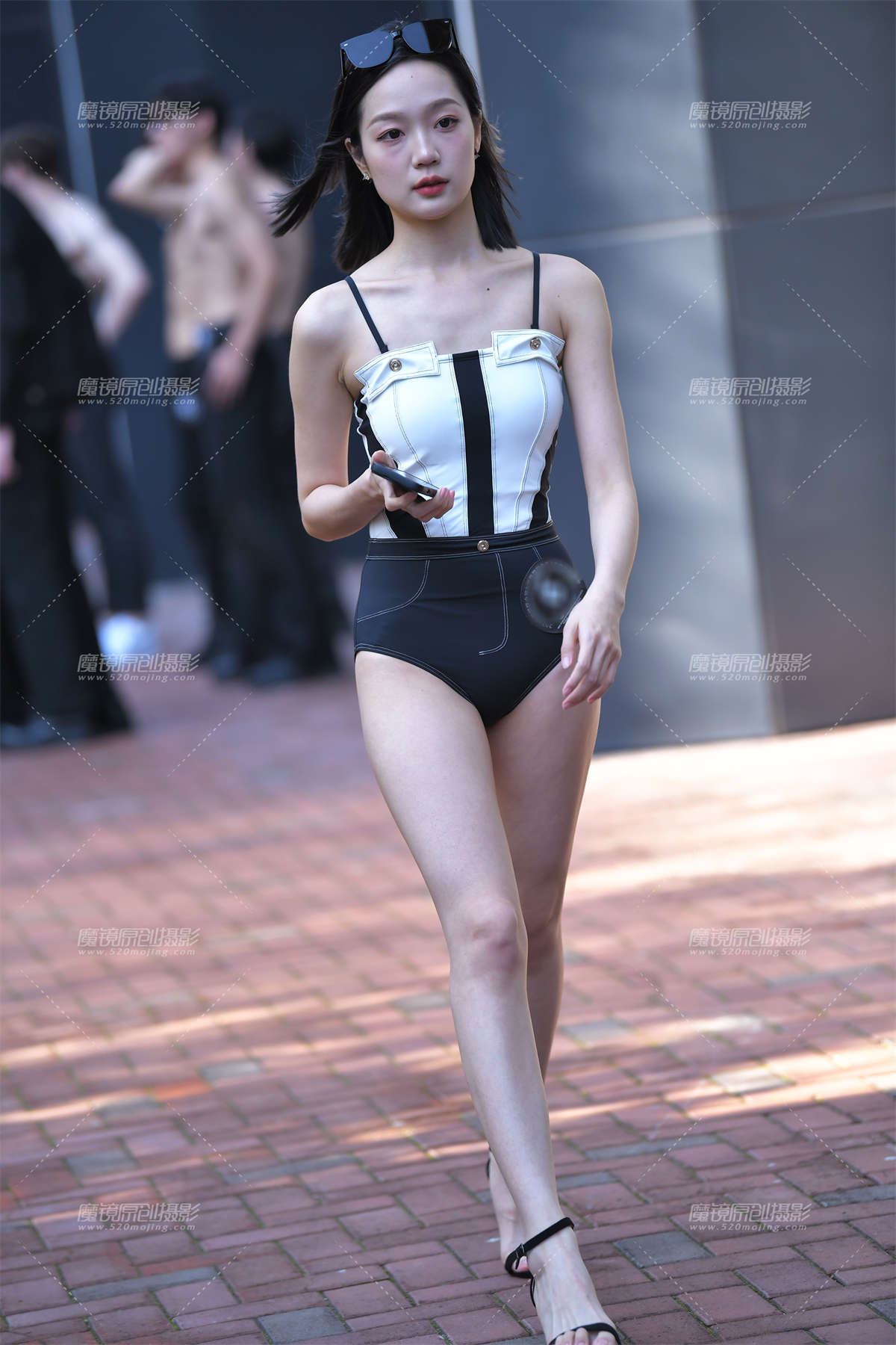 图片[2]-等候上场的妹子们-日更街拍