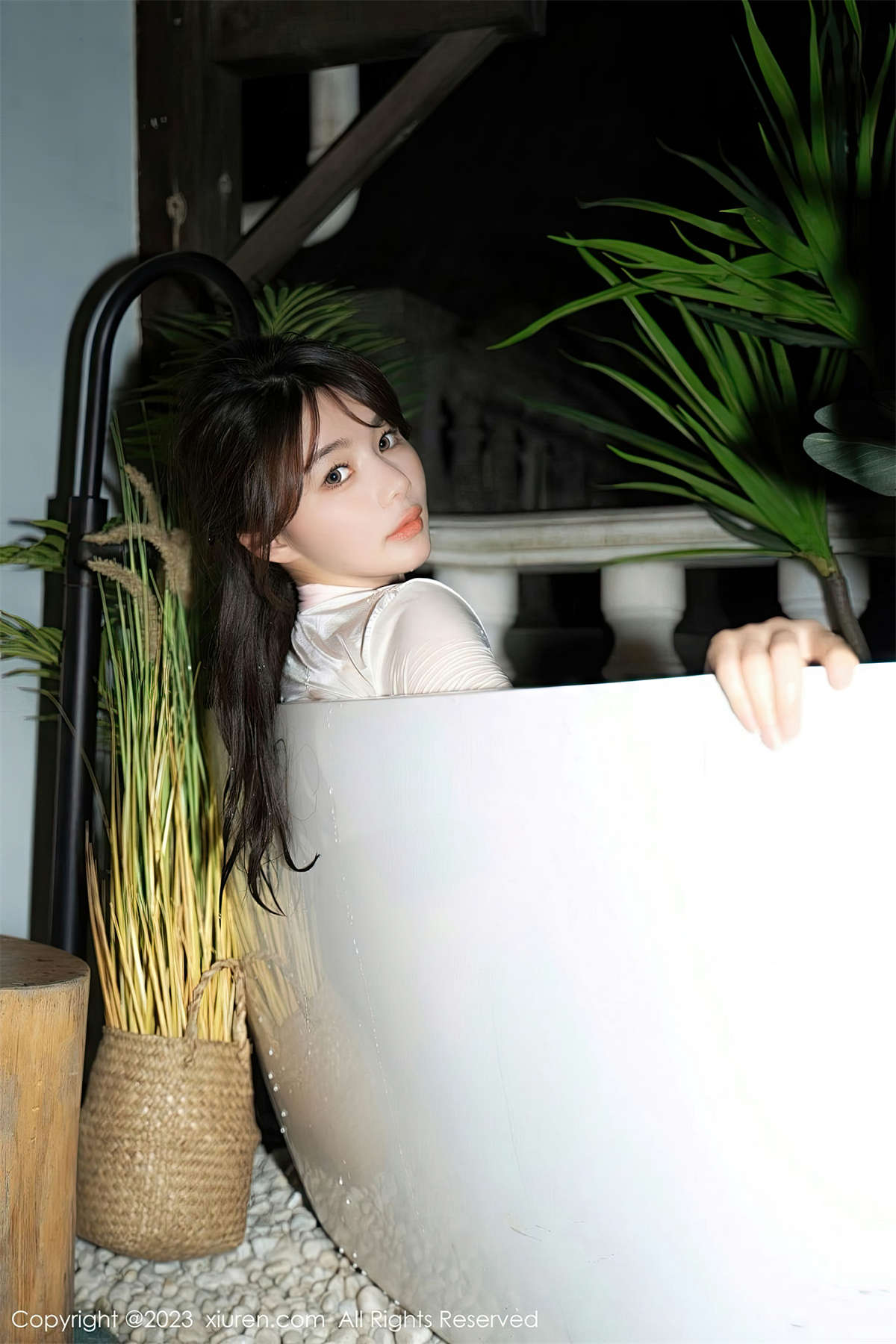 图片[2]-Xiuren秀人网 2023.03.29 No.6489 婠婠么-日更街拍