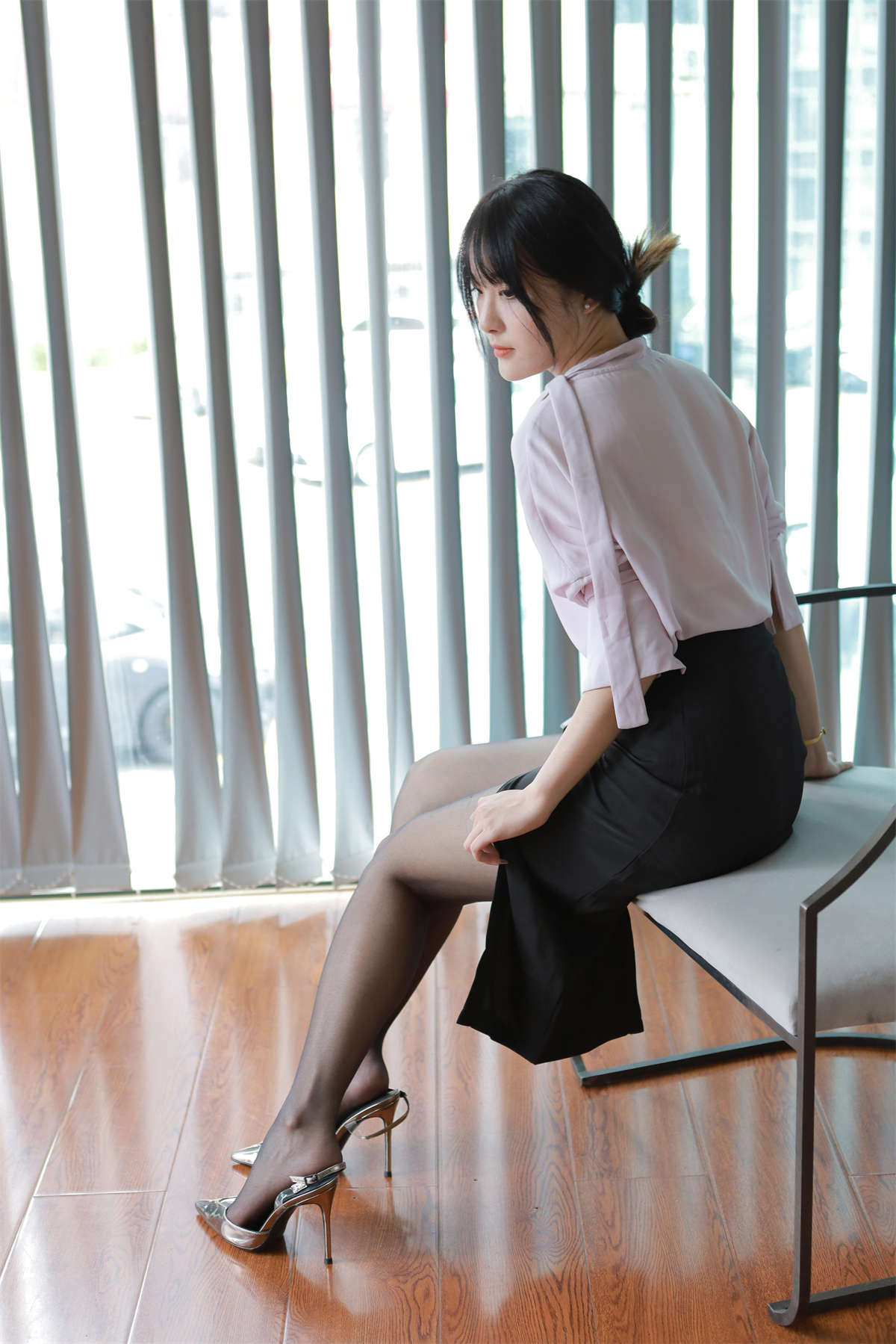 IESS异思趣向 2024.06.28 丝享家1780：婉萍 职业黑丝-日更街拍