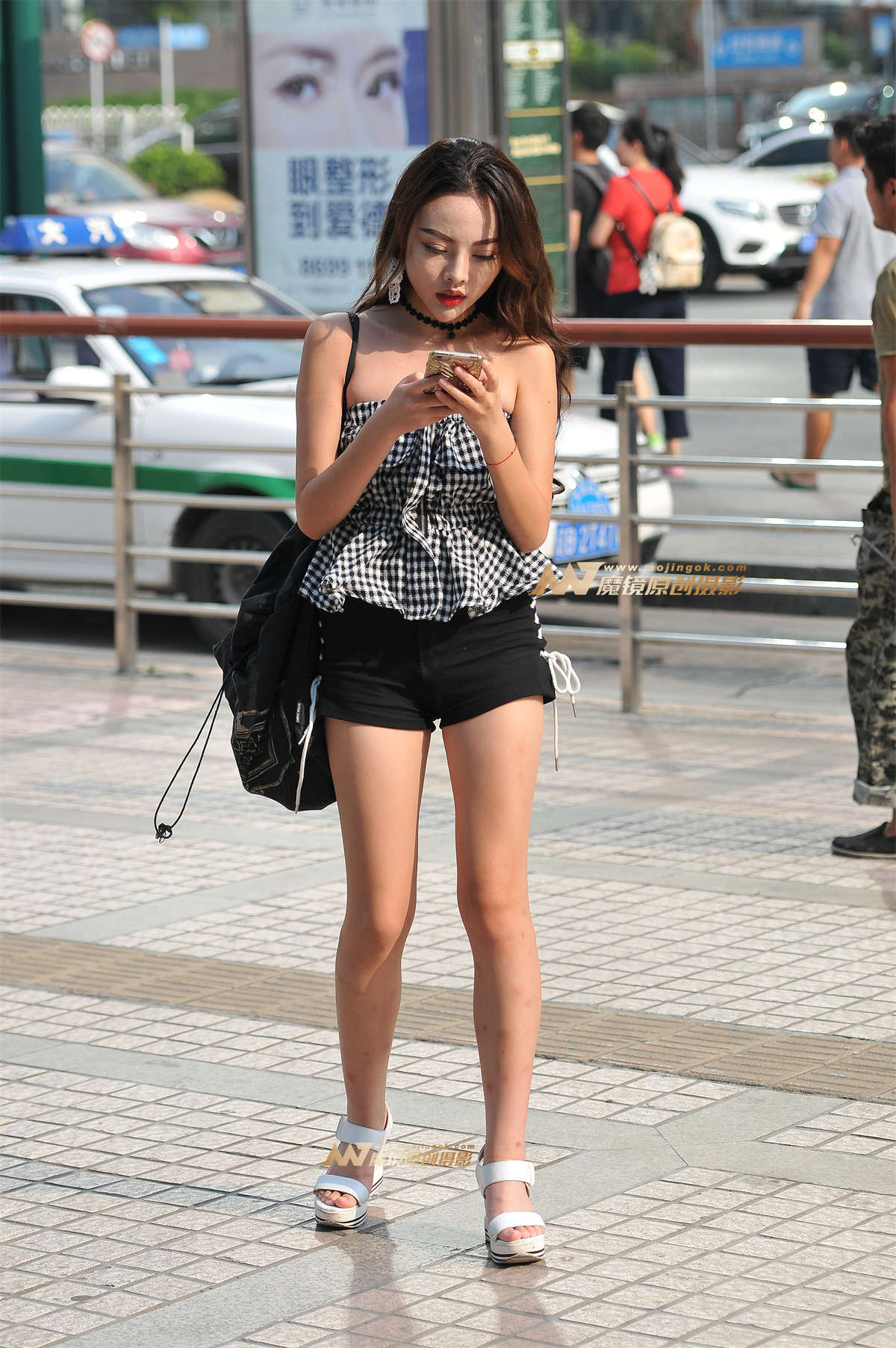 黑热裤 很有味道的美女-日更街拍