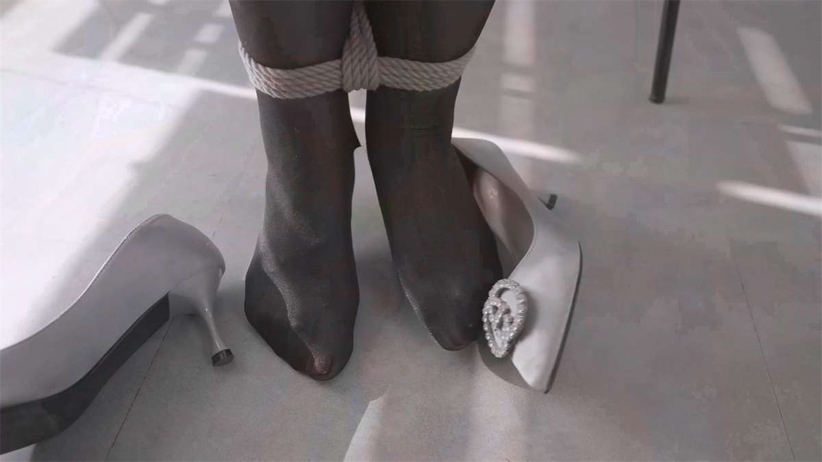 图片[2]-Ligui丽柜视频 2021.03.01 阳光下的绳缚 静瑶-日更街拍