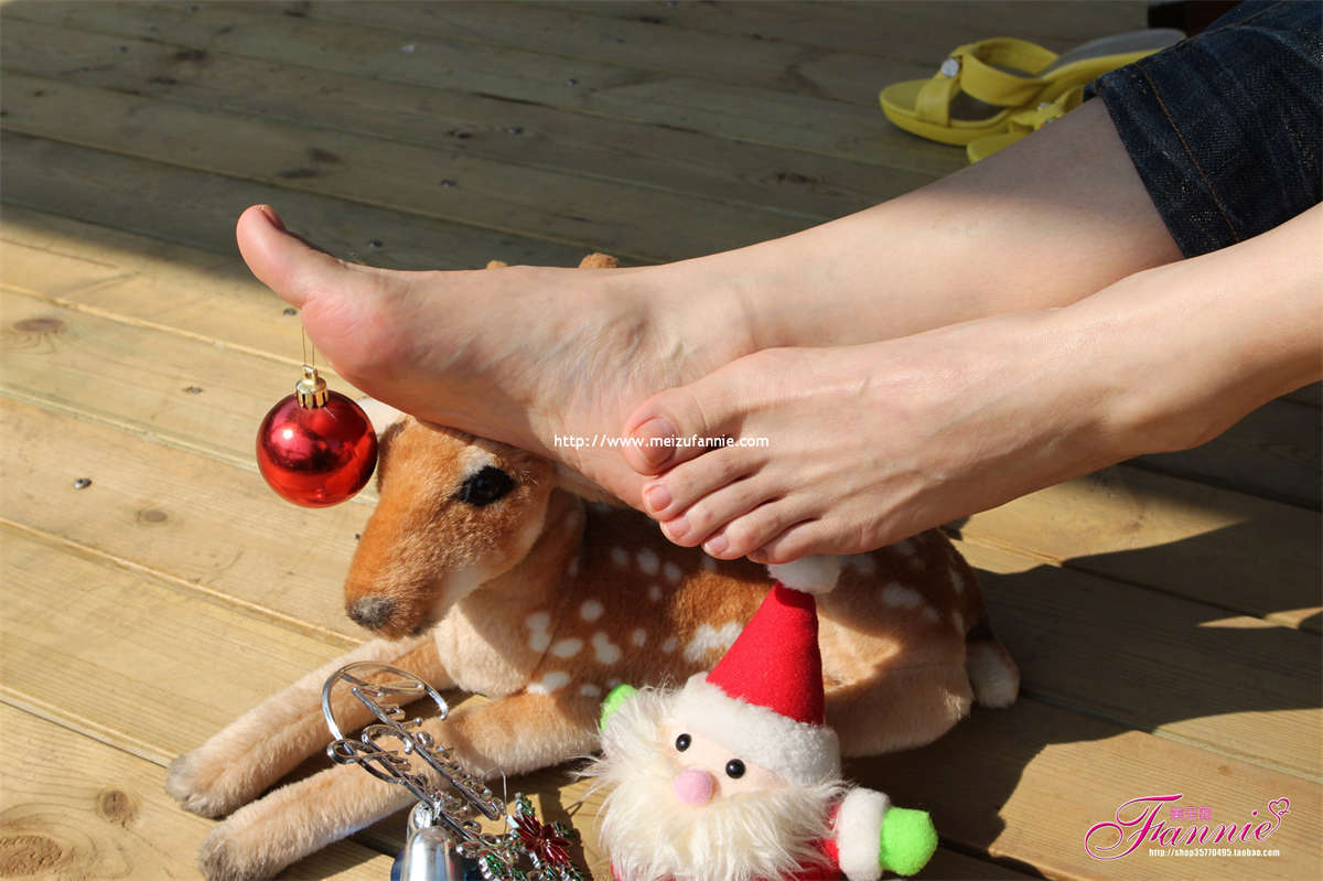 Fannie芬妮美足园NO.289 圣诞快乐（2）-日更街拍