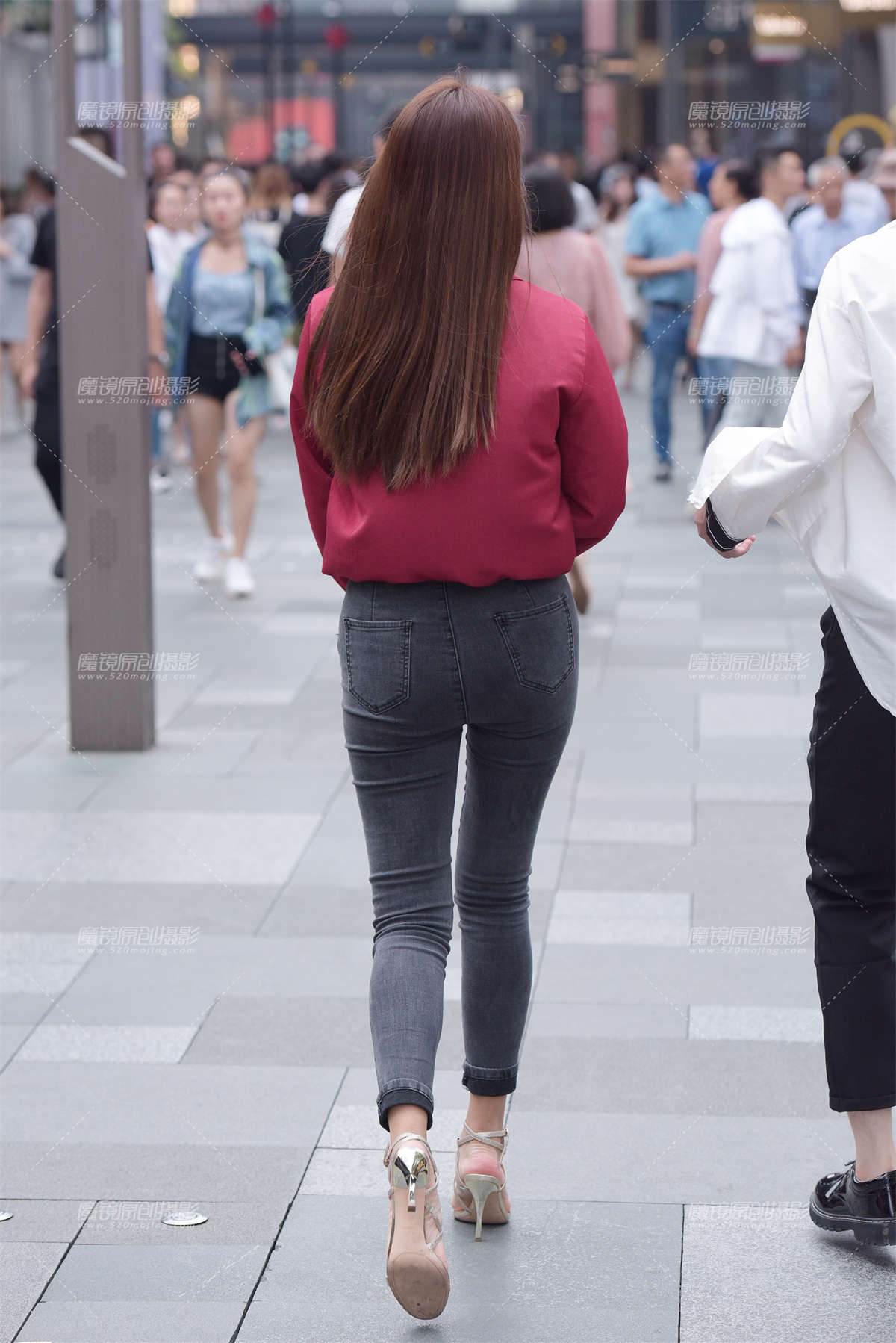图片[2]-红衣-日更街拍