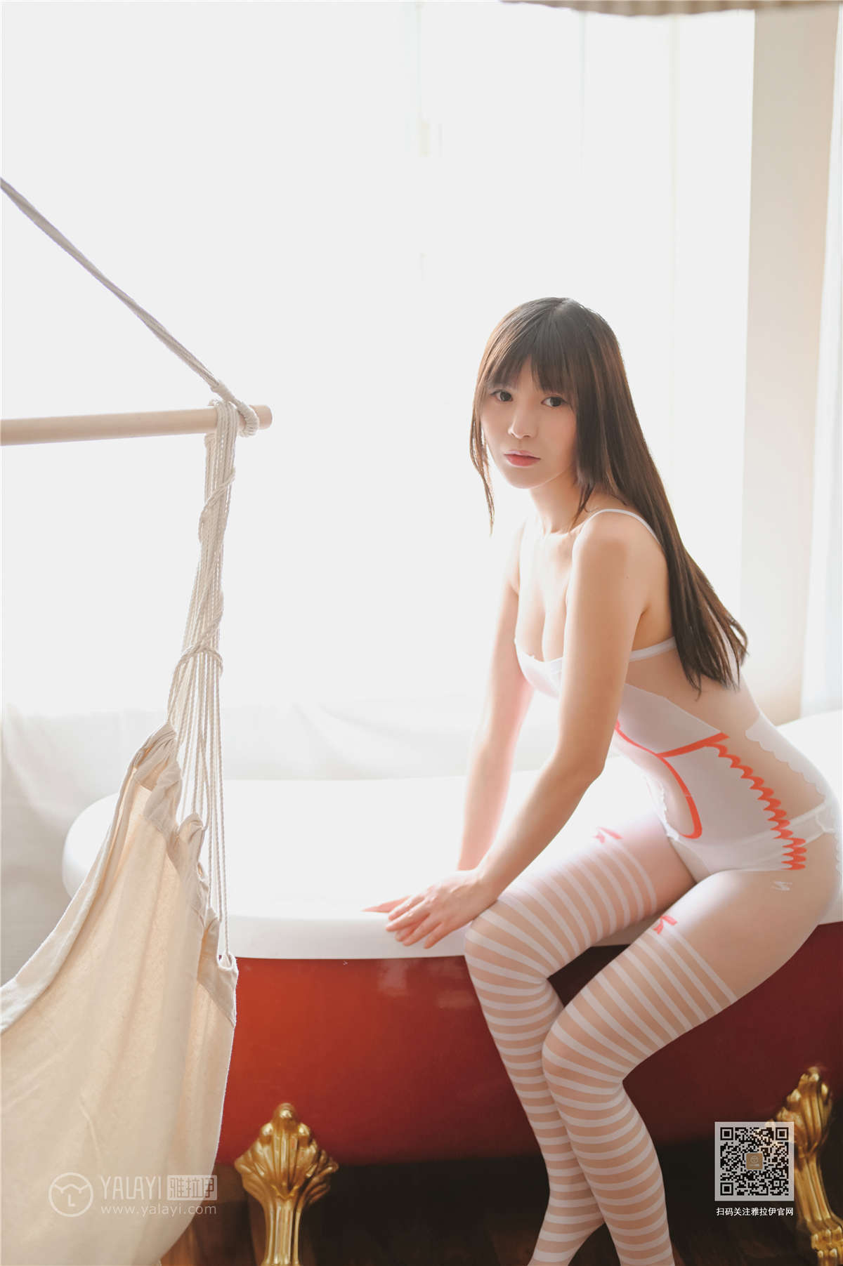 YALAYI雅拉伊 No.602 斯雯 销魂连体袜-日更街拍