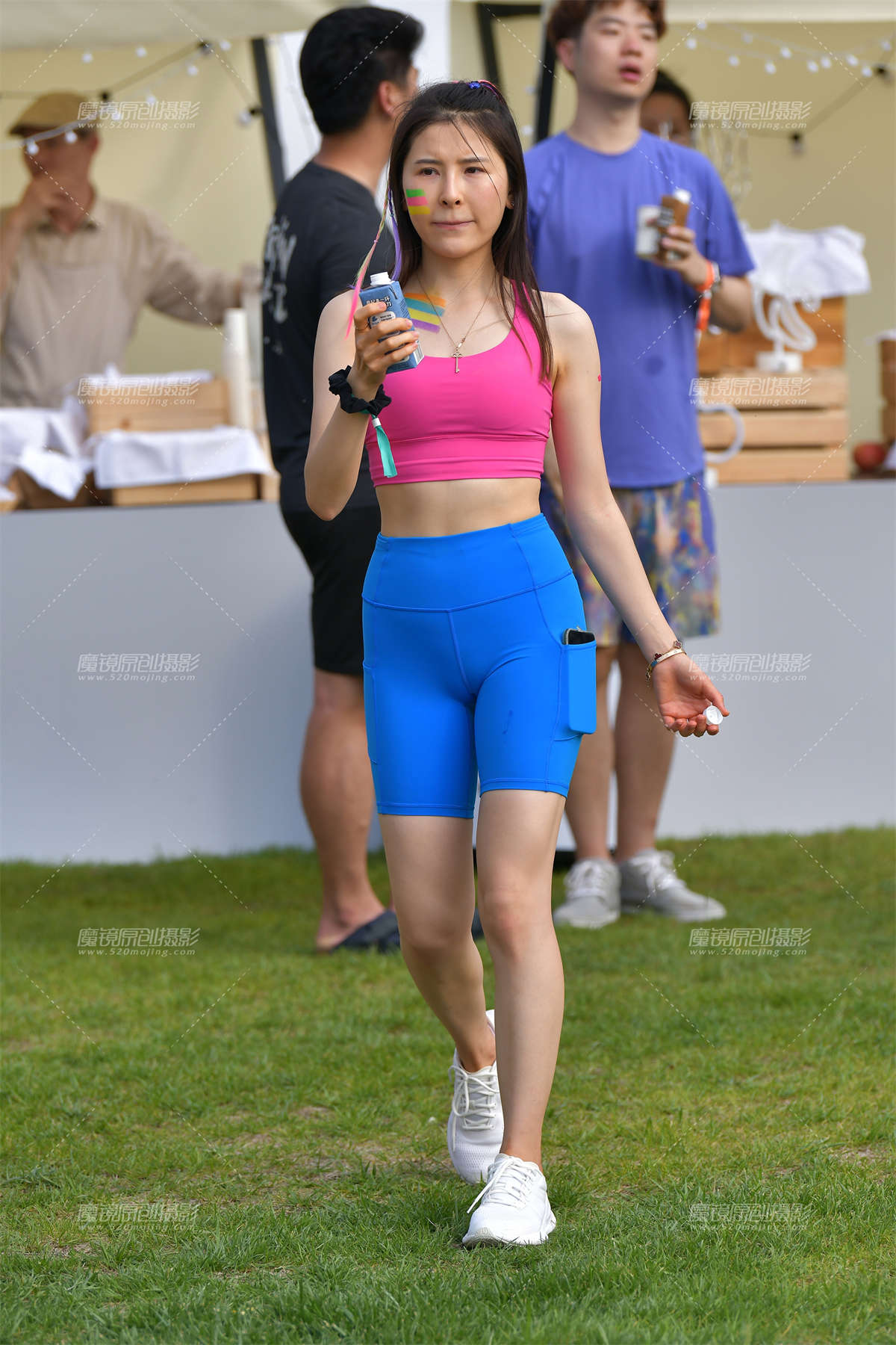 图片[2]-★腼腆五分瑜伽裤美女-日更街拍