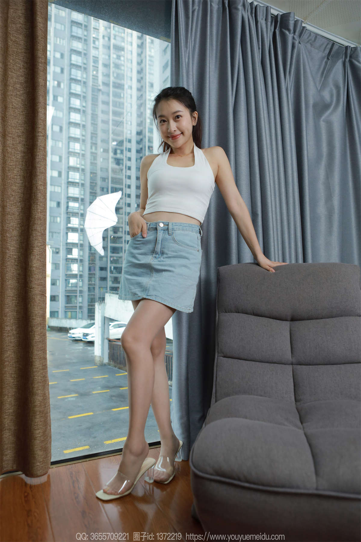 IESS异思趣向 2024.10.07 丝享家1865：小婕 清爽凉鞋-日更街拍