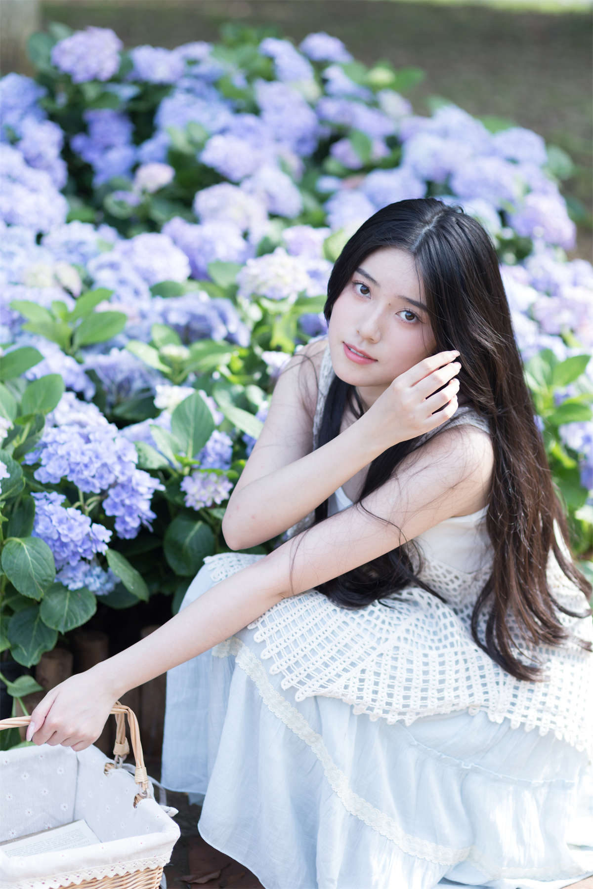 YITUYU艺图语 2025.03.25 四月物语 靜鏡婧-日更街拍