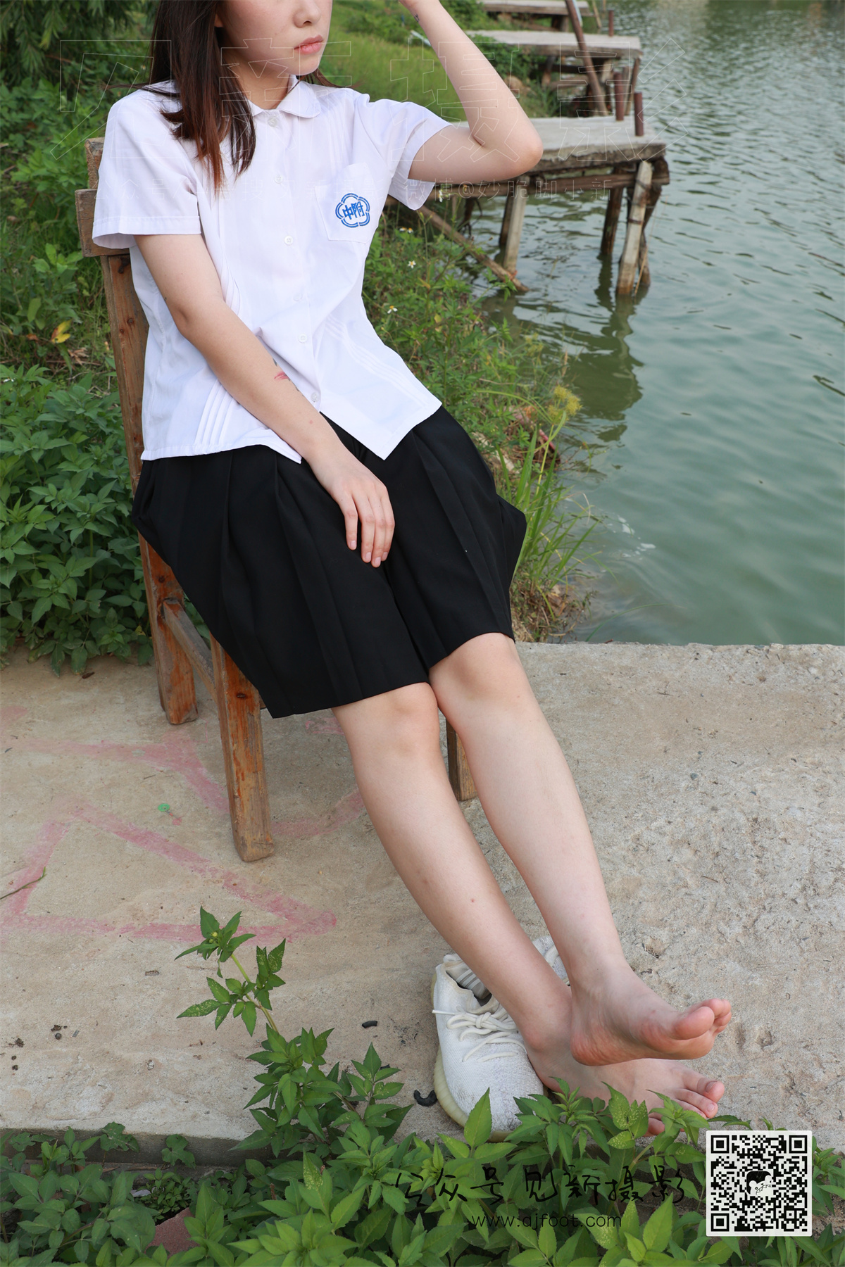 见新摄影 No.011 校园少女风 椰子鞋 潇潇-日更街拍