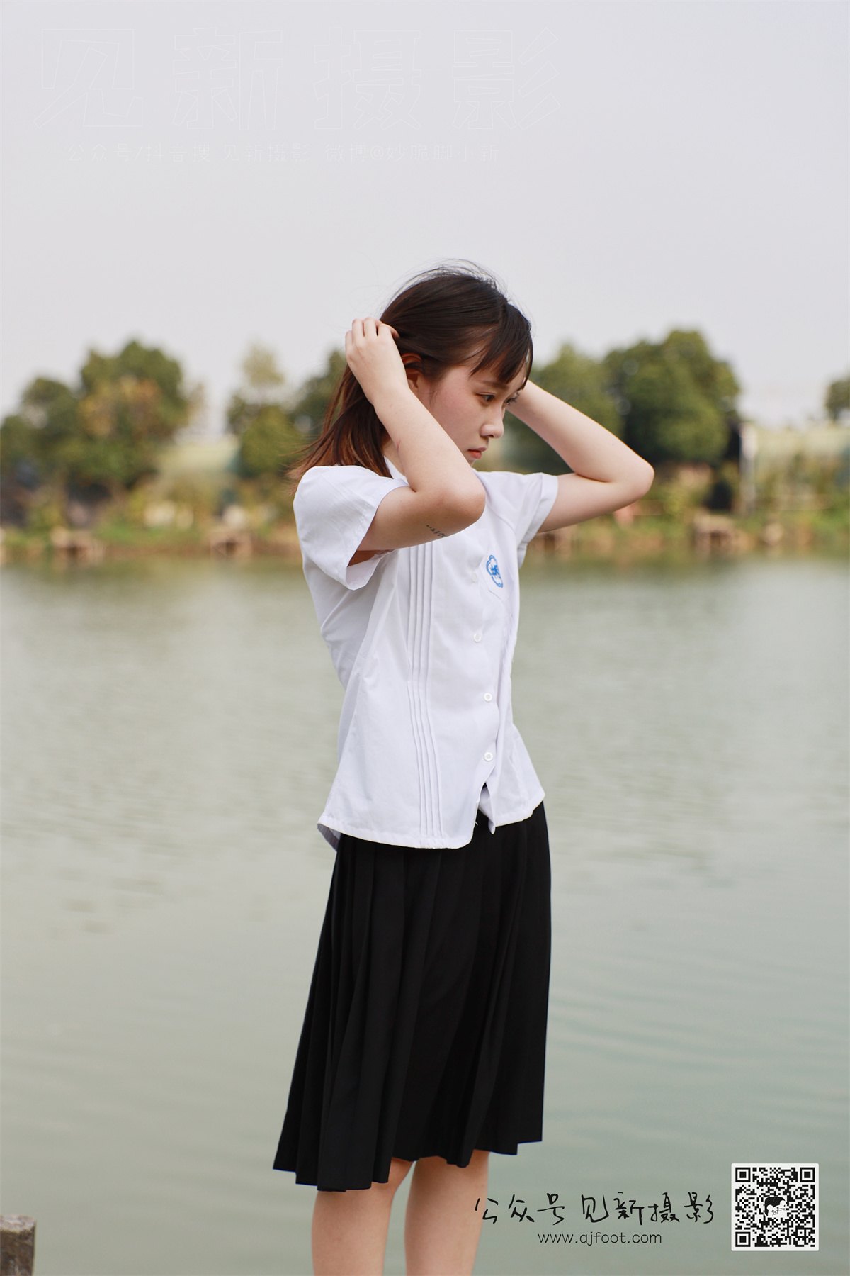 图片[2]-见新摄影 No.011 校园少女风 椰子鞋 潇潇-日更街拍