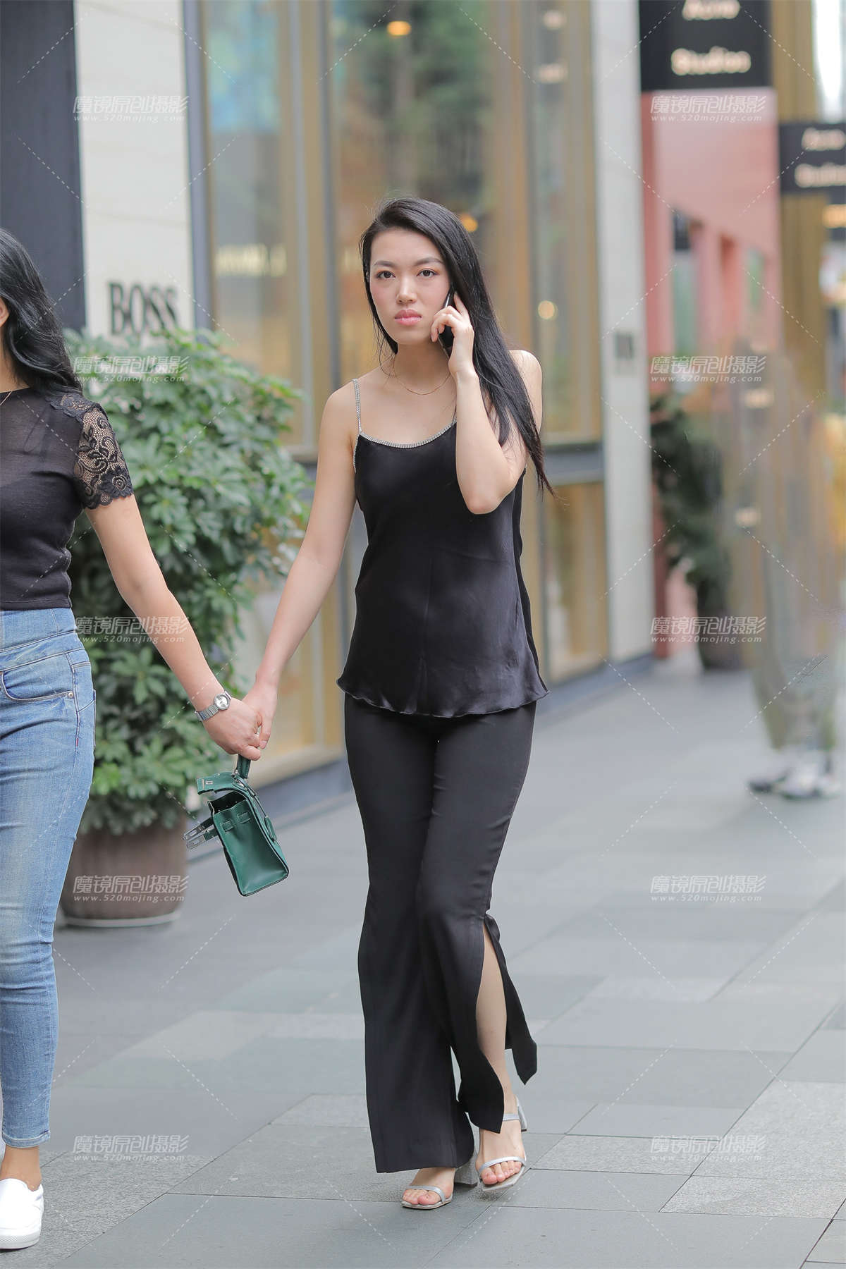 黑色魅惑-日更街拍