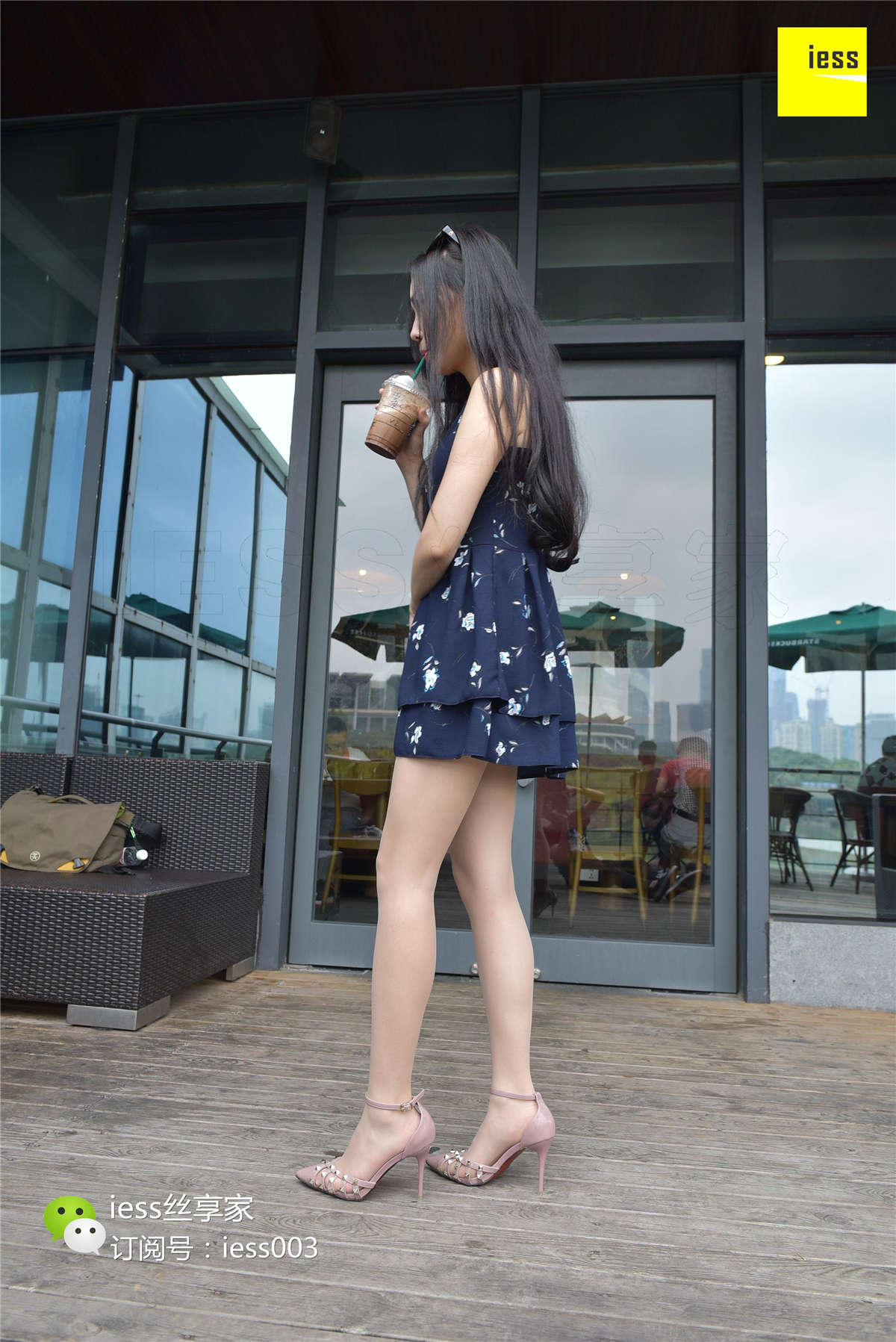 图片[2]-IESS异思趣向 丝享家038期：在星巴克晒太阳的姑娘Ⅱ欣欣-日更街拍