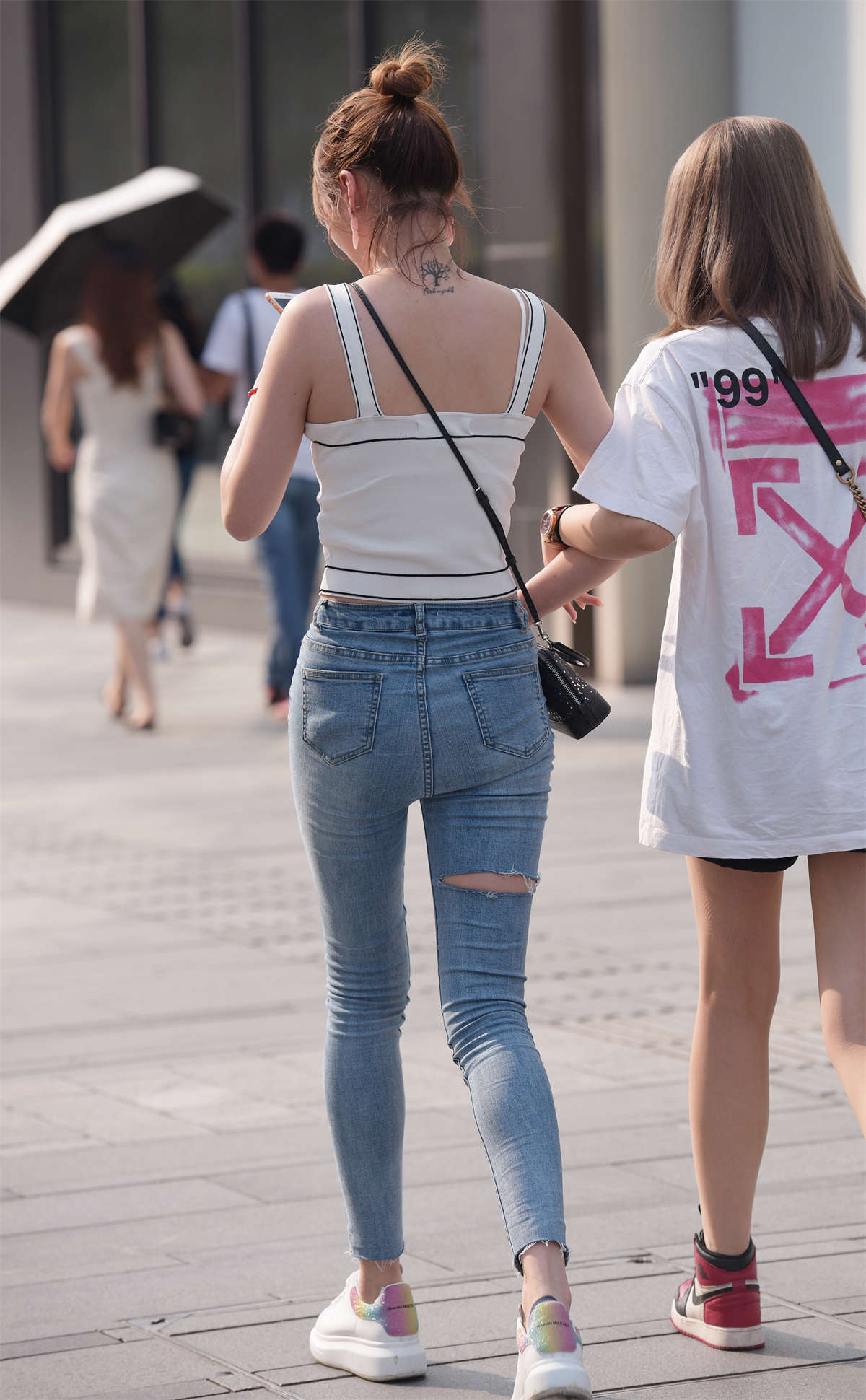 图片[2]-紧牛-日更街拍