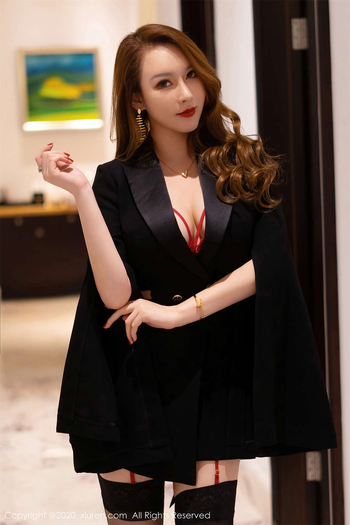 图片[2]-Xiuren秀人网 2020.08.21 NO.2472 Egg-尤妮丝Egg-日更街拍