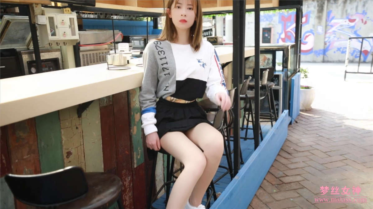2019.05.16 苏沐 长腿玉足系-日更街拍