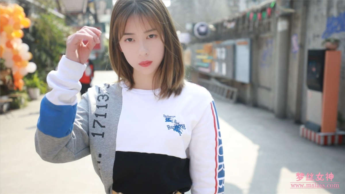 图片[2]-2019.05.16 苏沐 长腿玉足系-日更街拍