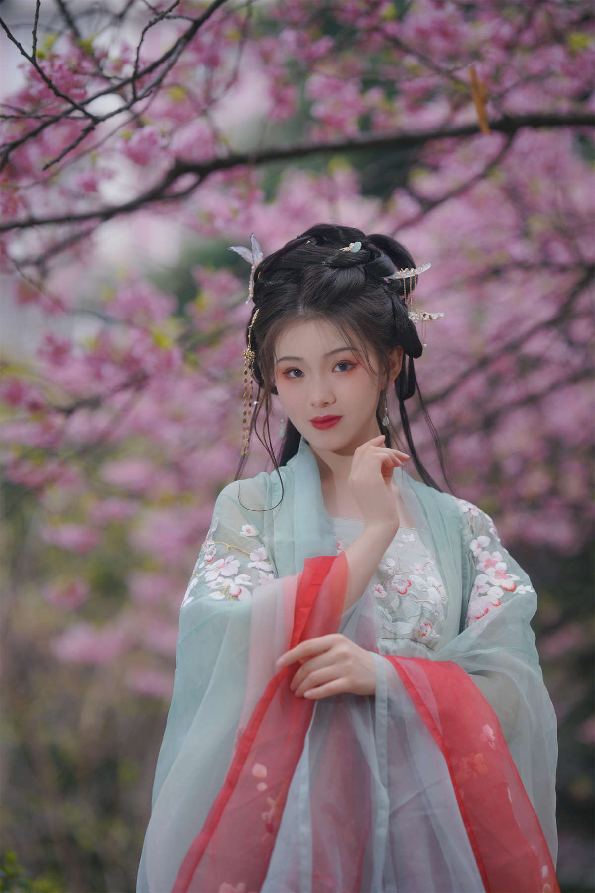 YITUYU艺图语 2023.03.21 弄花香满衣 悦璃-日更街拍