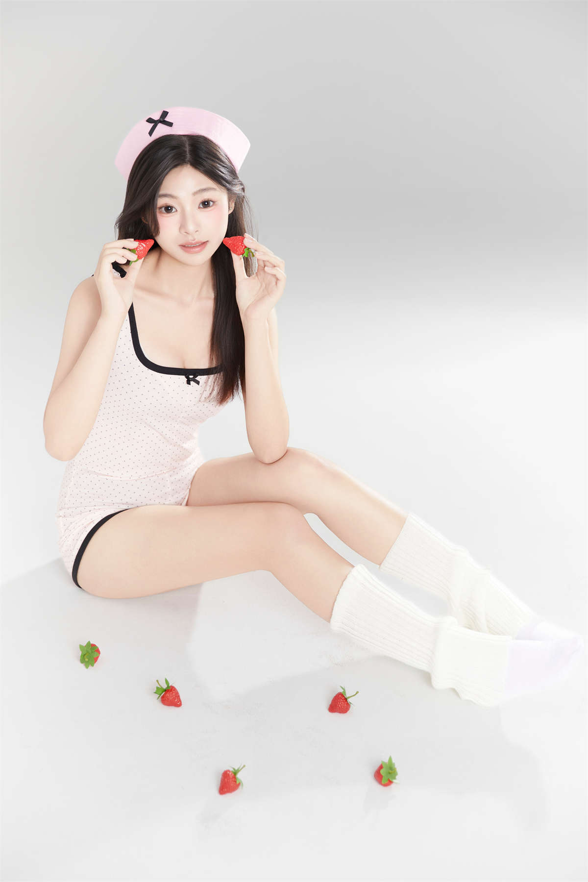 图片[2]-YITUYU艺图语 2025.03.26 纯欲粉色空军写真 啊丹-日更街拍