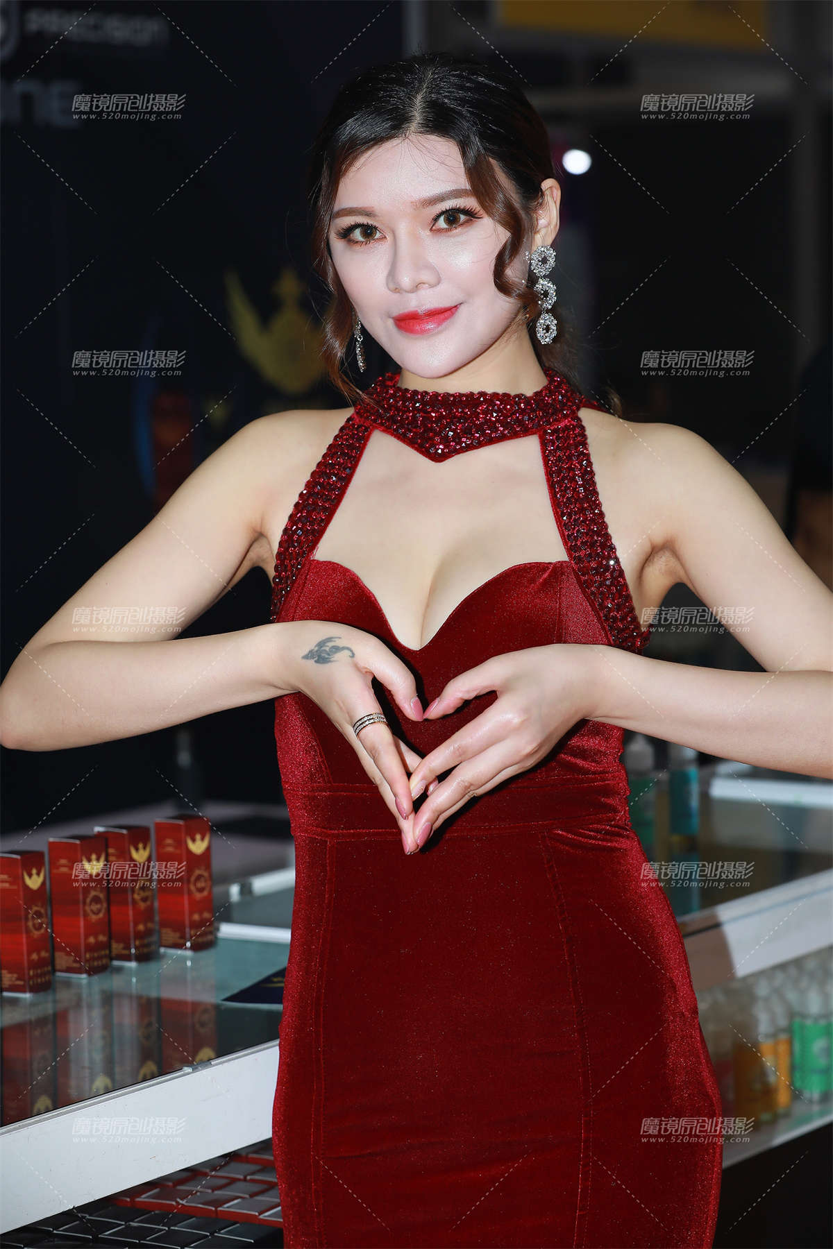 这裙子如在街上，那该多好啊-日更街拍