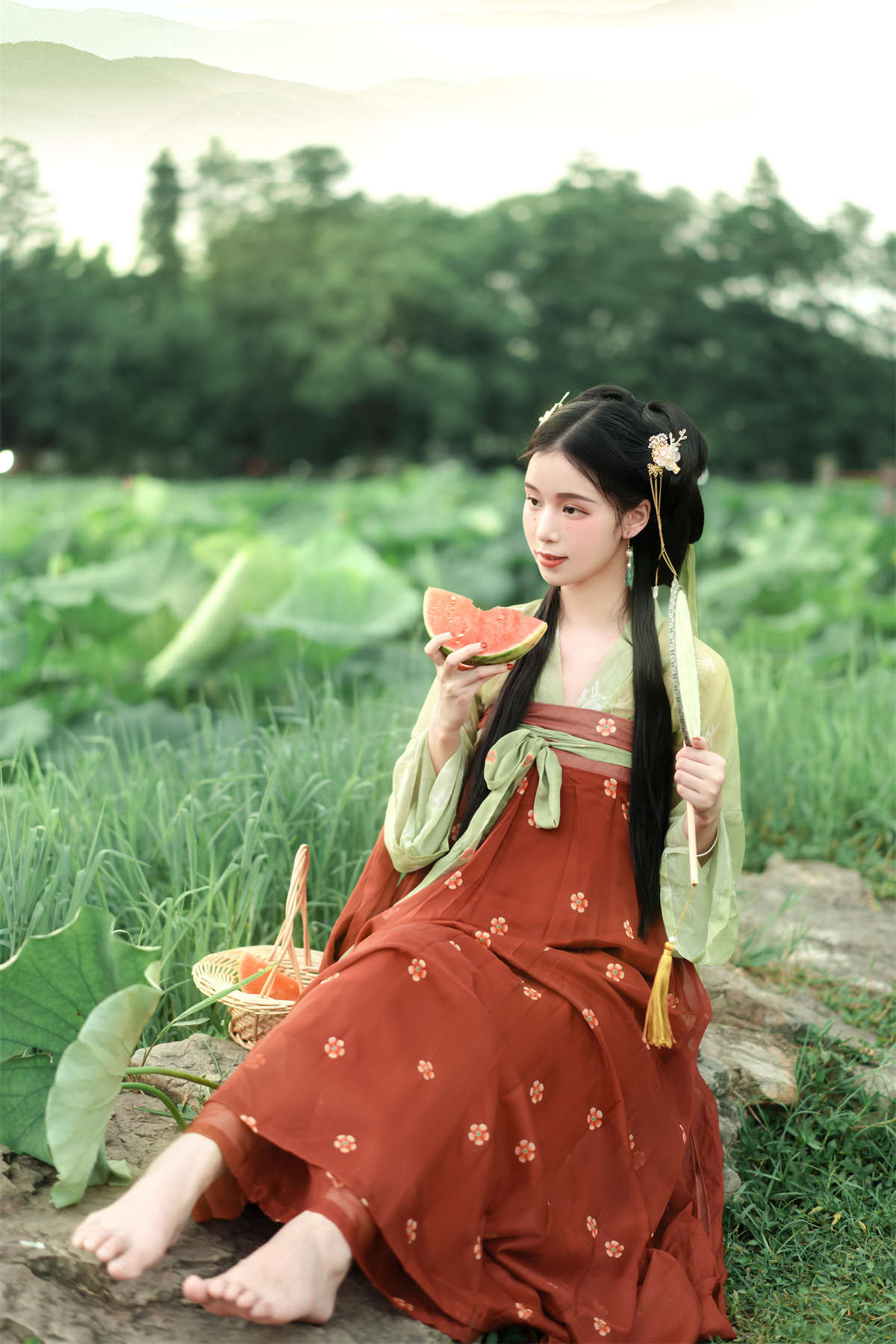 YITUYU艺图语 2022.09.24 夏荷 仓央是大魔王插图1