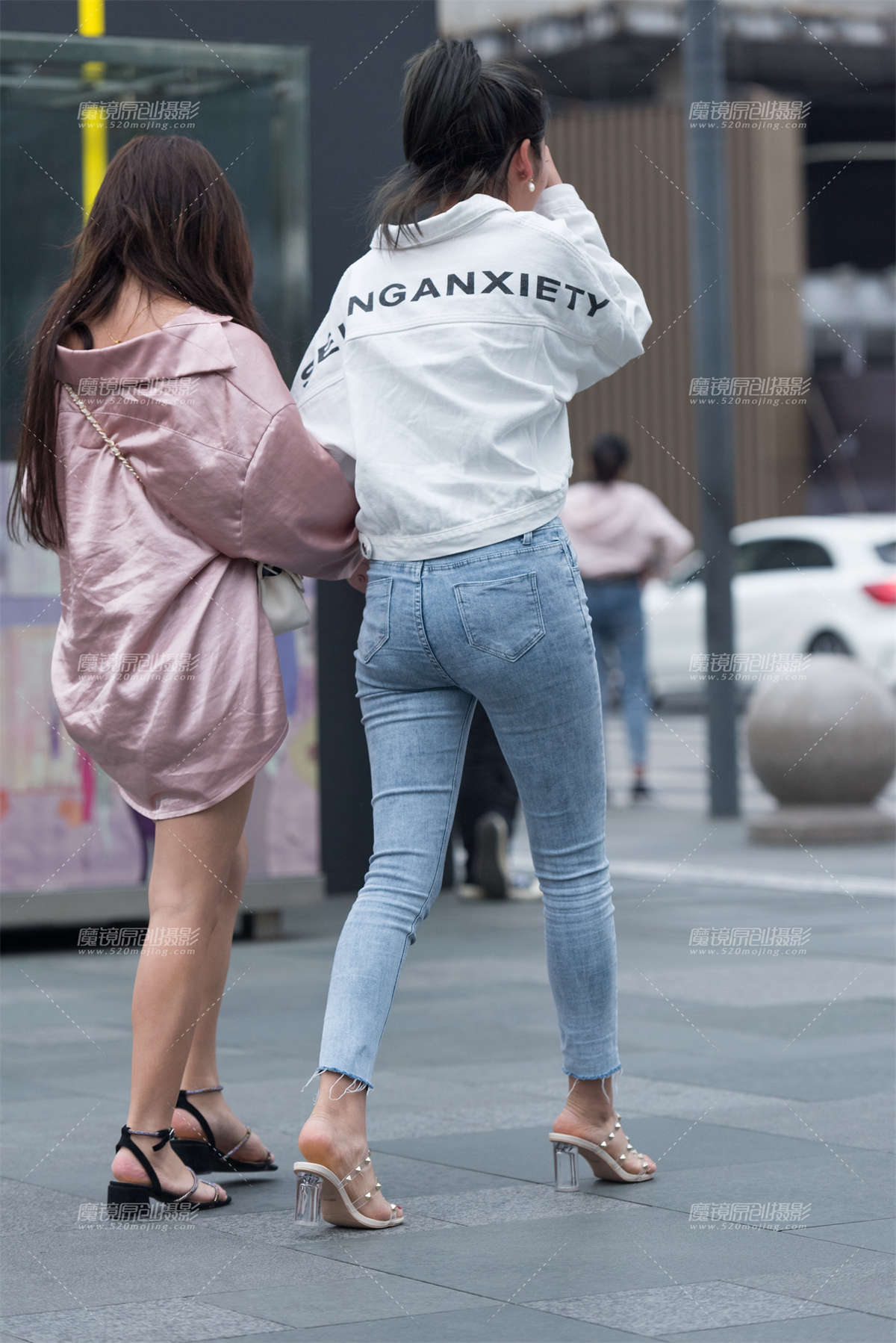 图片[2]-【慕容笙赛贴】过马路的美女-日更街拍